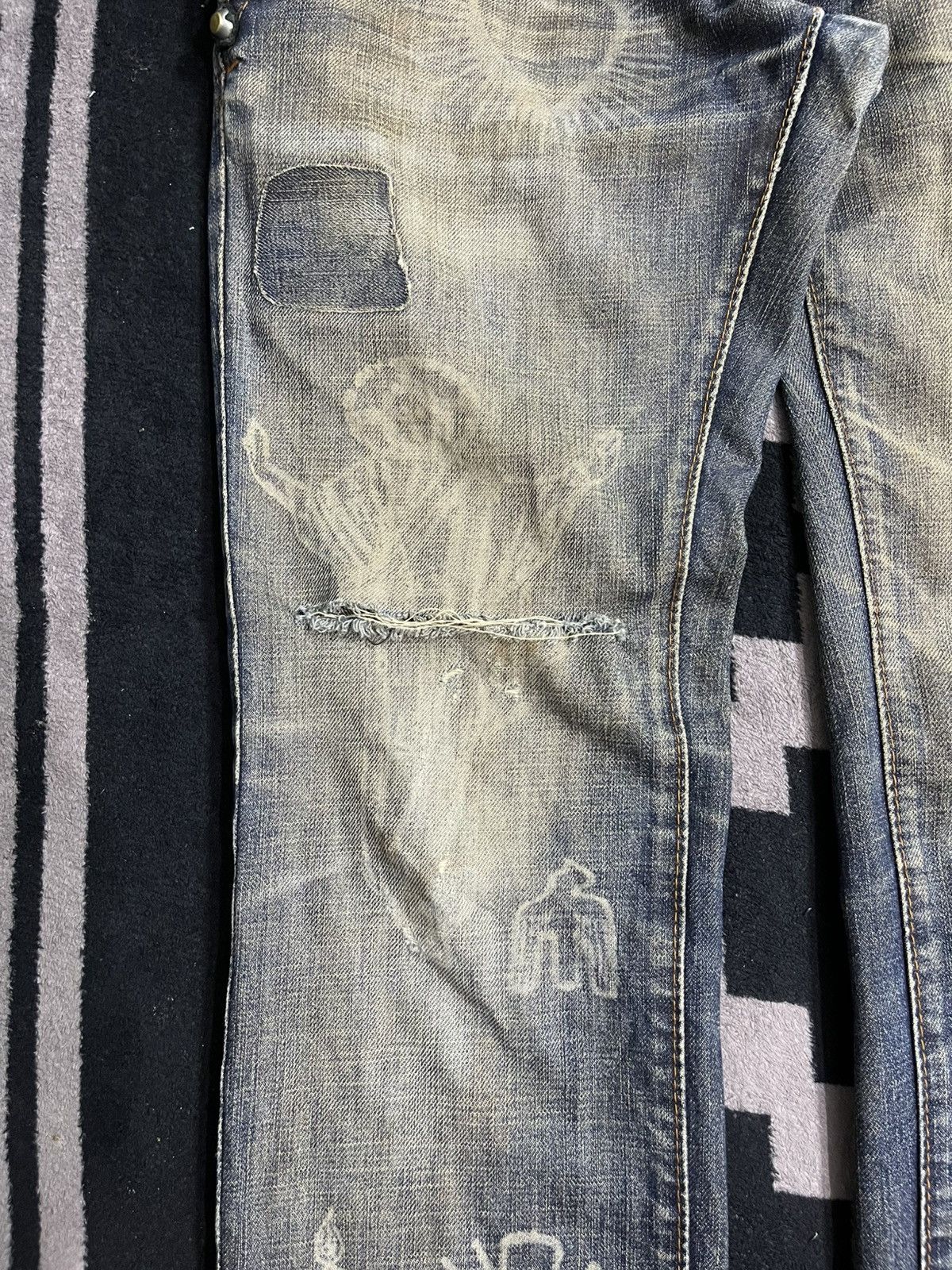 Dsquared2 FW05 dsquared2 buckle back HOPE mud wash distressed jeans Size US 31 - 7 Thumbnail
