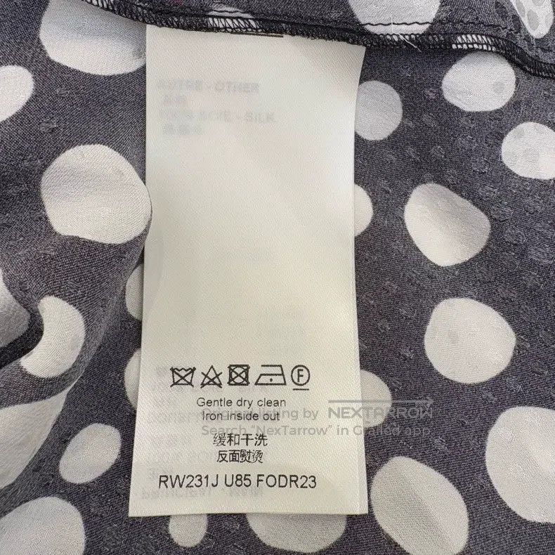 Louis Vuitton Louis Vuitton SS23 Polka Dot Cropped Halter Sleeveless Dre Size XS / US 0-2 / IT 36-38 - 4 Thumbnail