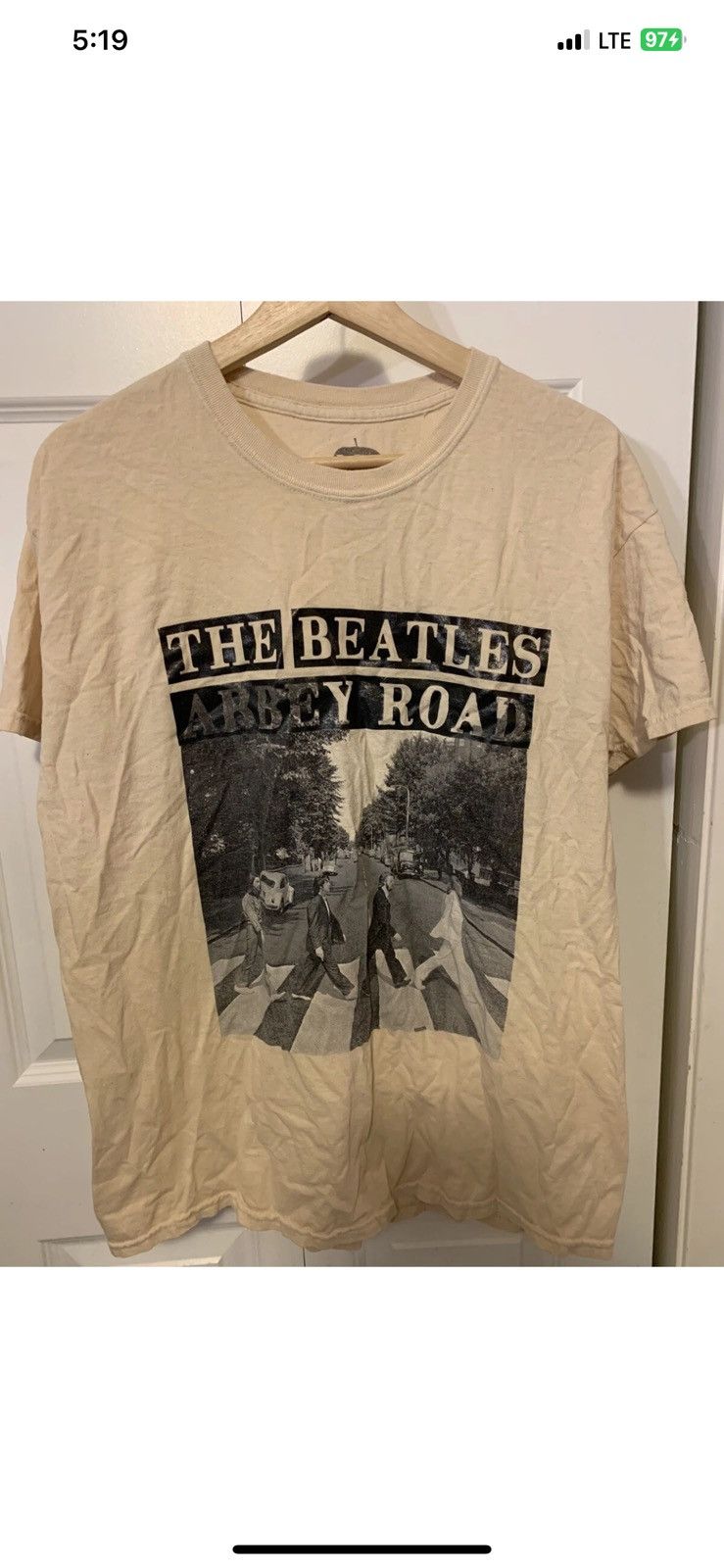 Other The Beatles mens sz M Abbey Road beige t shirt Size US M / EU 48-50 / 2 - 5 Thumbnail