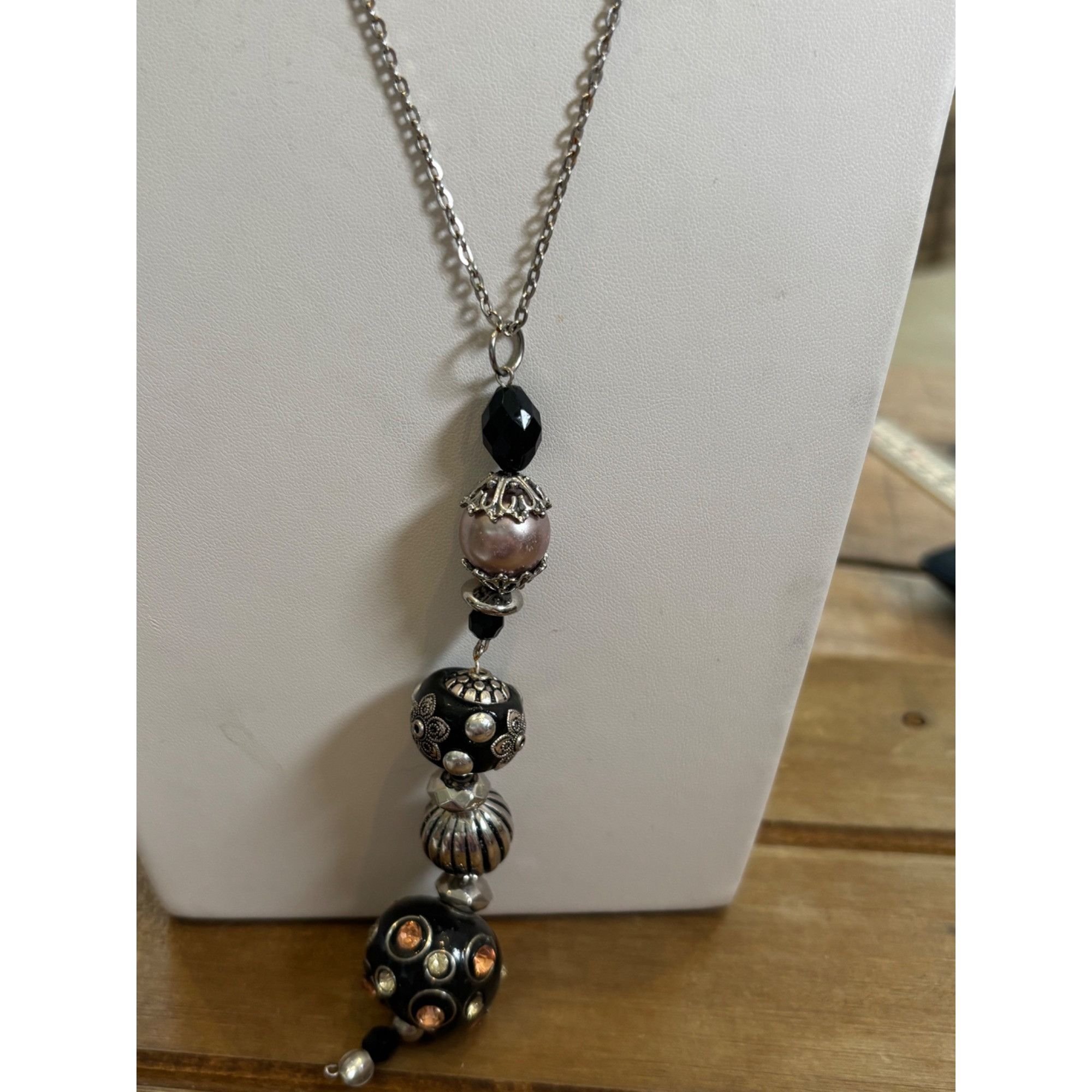 Other Handcrafted Beaded Pendant Necklace With Black & Silver Acce Size ONE SIZE - 9 Thumbnail