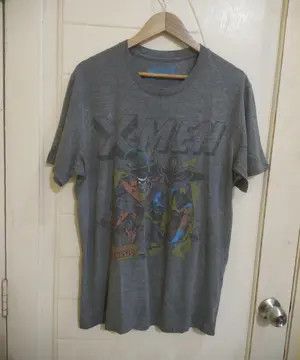 Old Navy Marvel X-Men Graphic T-Shirt - Gray Old Navy Size US L / EU 52-54 / 3 - 2 Thumbnail