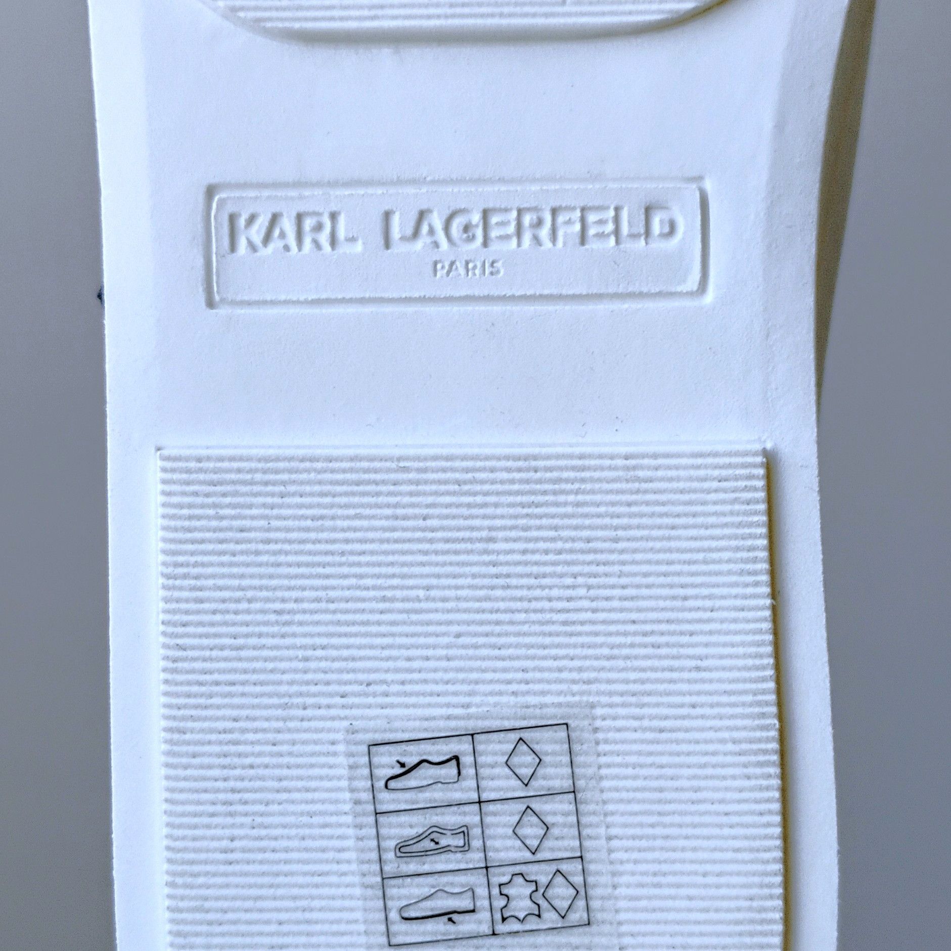 Karl Lagerfeld Karl Lagerfeld Paris Women's Flower Sneaker in Black/White Size US 9.5 / IT 39.5 - 16 Thumbnail