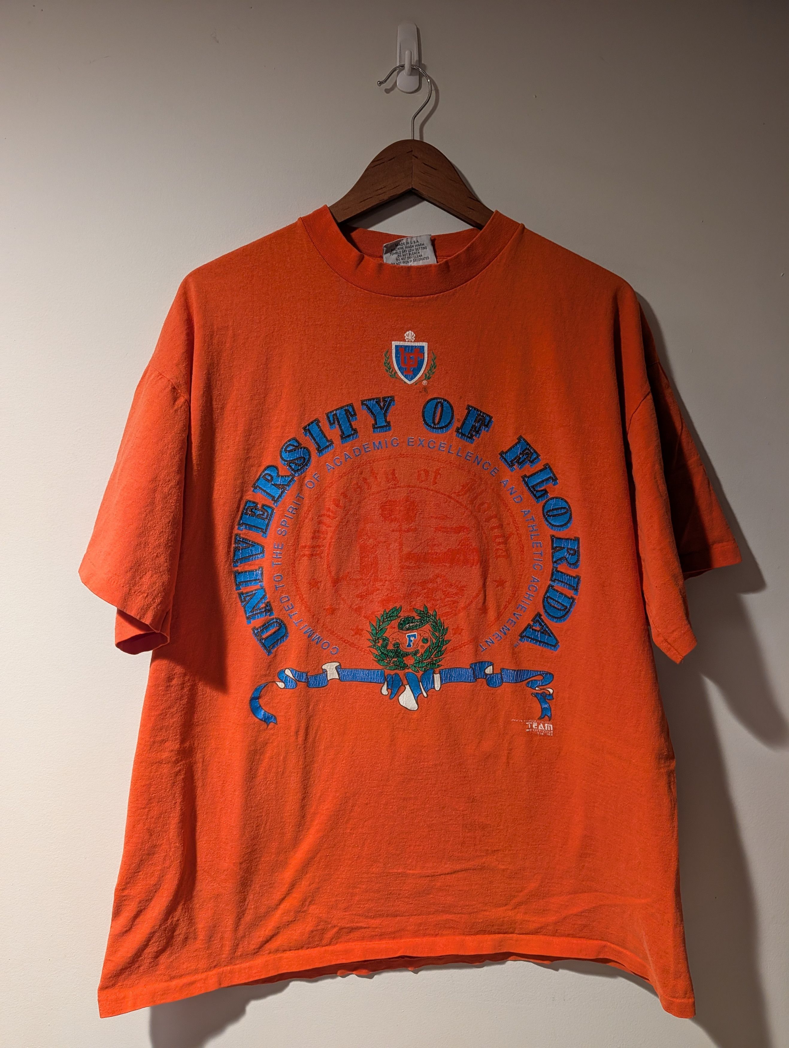 NCAA Vintage 90s University of Florida Gators Team T Shirt Size US XL / EU 56 / 4 - 1 Thumbnail