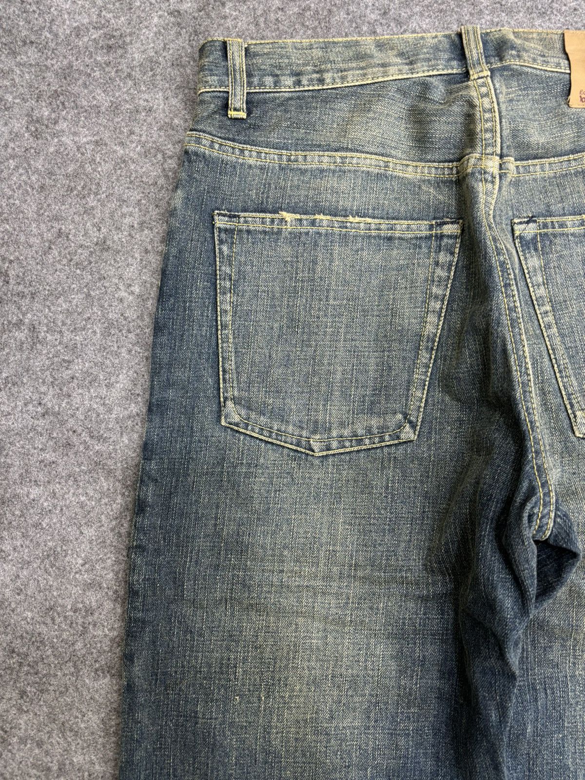 Japanese Brand 💥KARAKURI TAMASHI Koi Fish Embroided Distressed Denim F551 Size US 31 - 14 Thumbnail