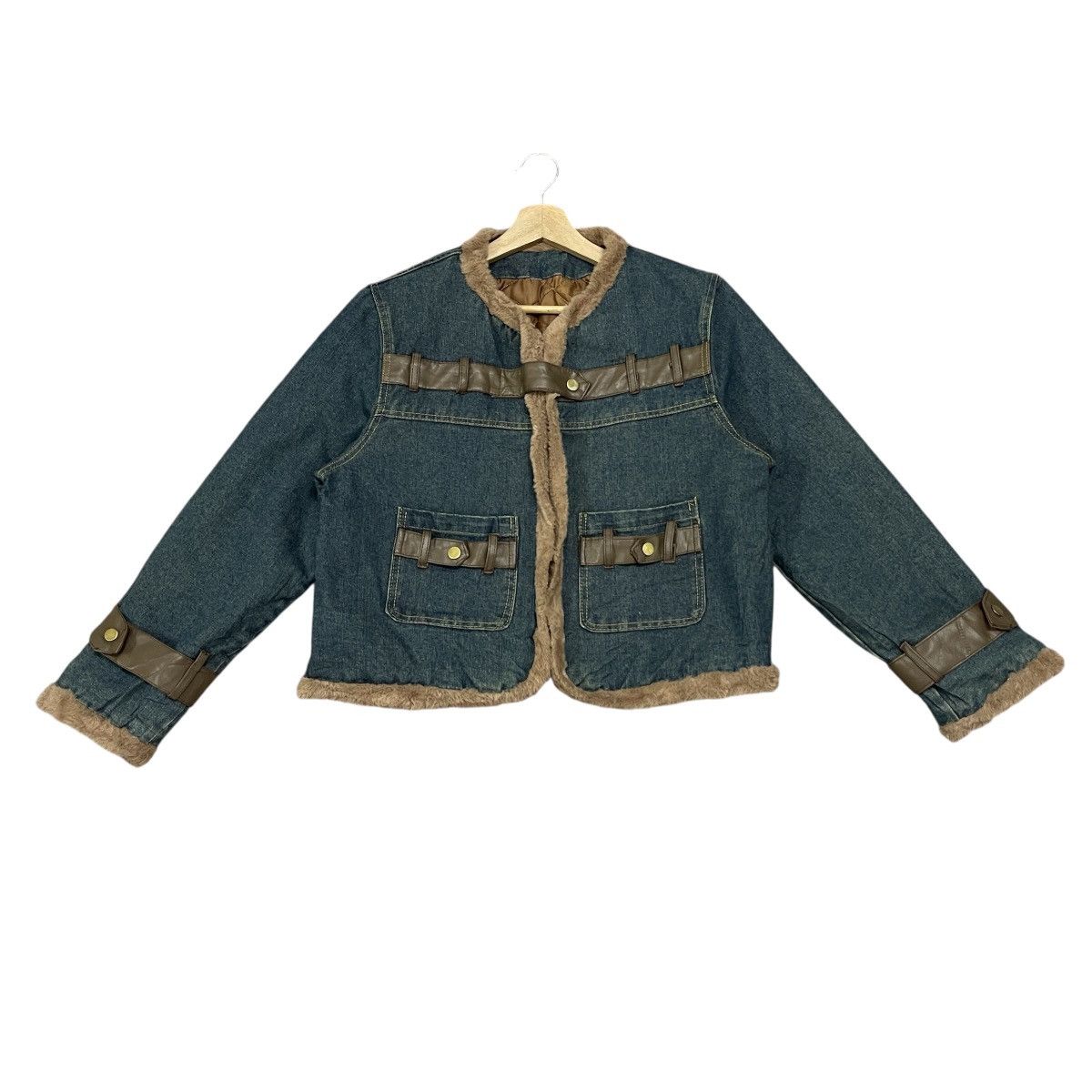 Japanese Brand Vintage Faux Fur Trimmed Denim Jacket — Leather Straps Size L / US 10 / IT 46 - 1 Thumbnail