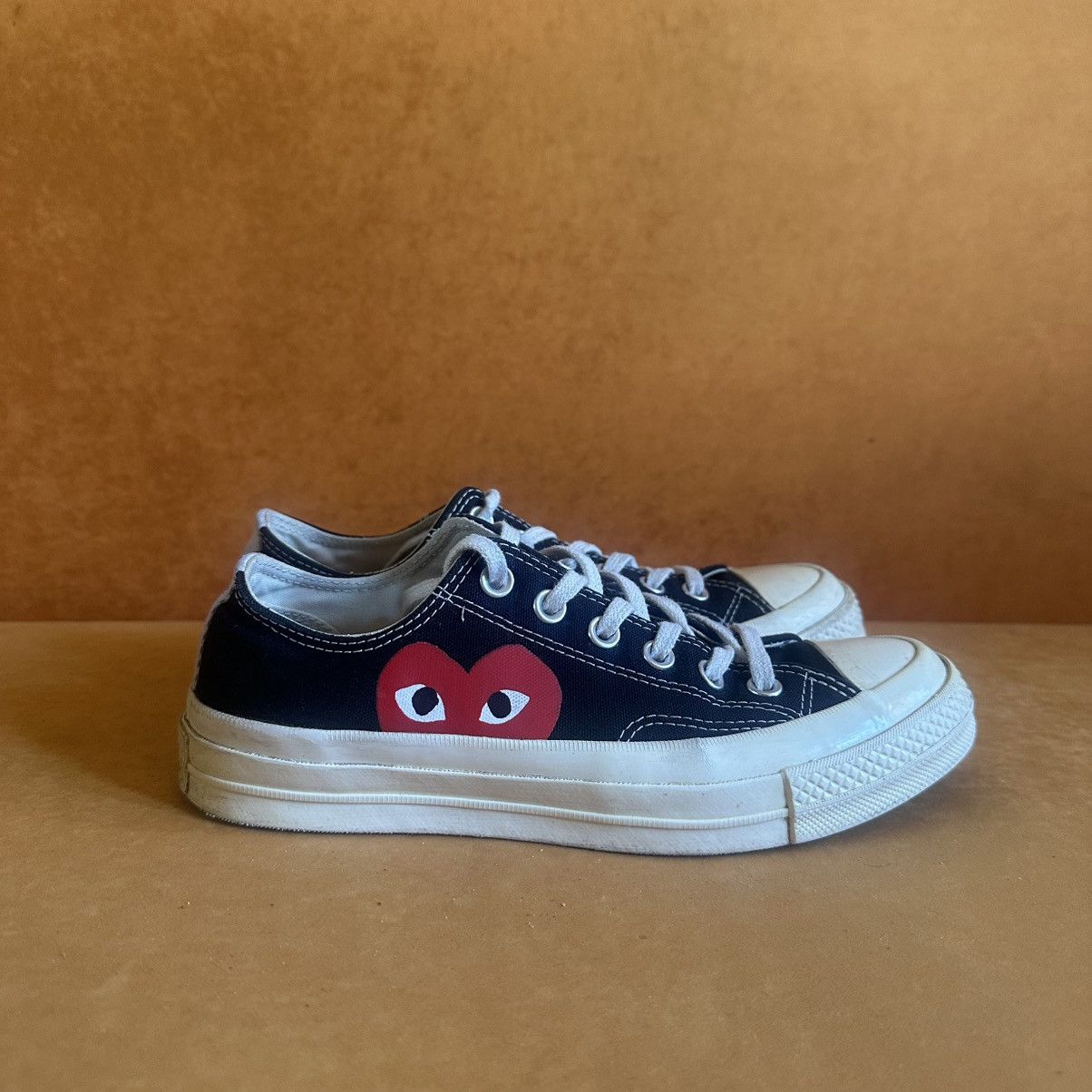 CDG by Comme des Garcons Play Comme des garçons women’s low top sneakers convers Size US 7.5 / IT 37.5 - 1 Thumbnail