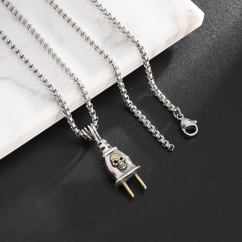Vintage Y2K Skull Pendant Necklace Size ONE SIZE - 4 Thumbnail
