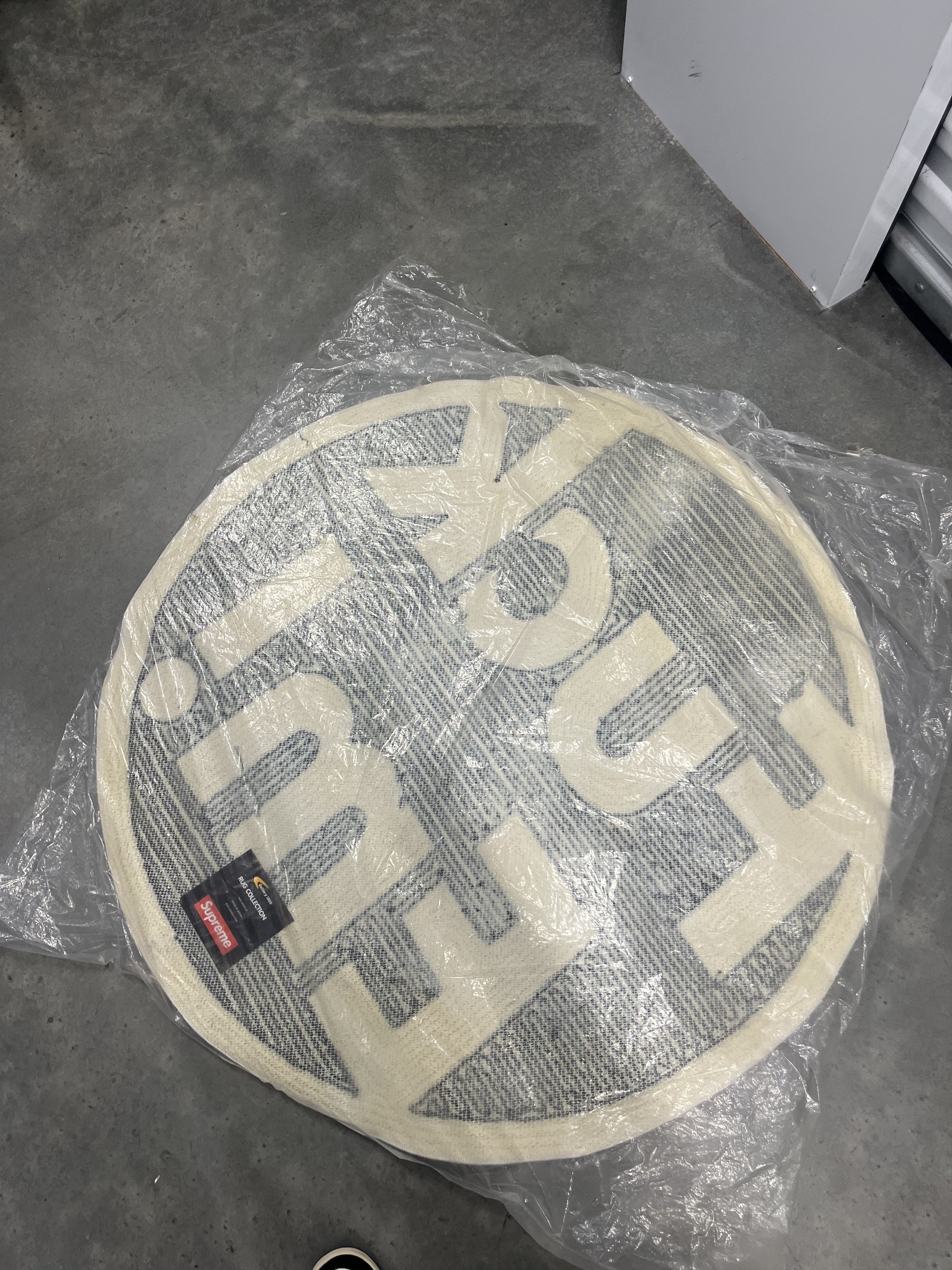 Gallery1950 Supreme fuck em rug - New | Grailed