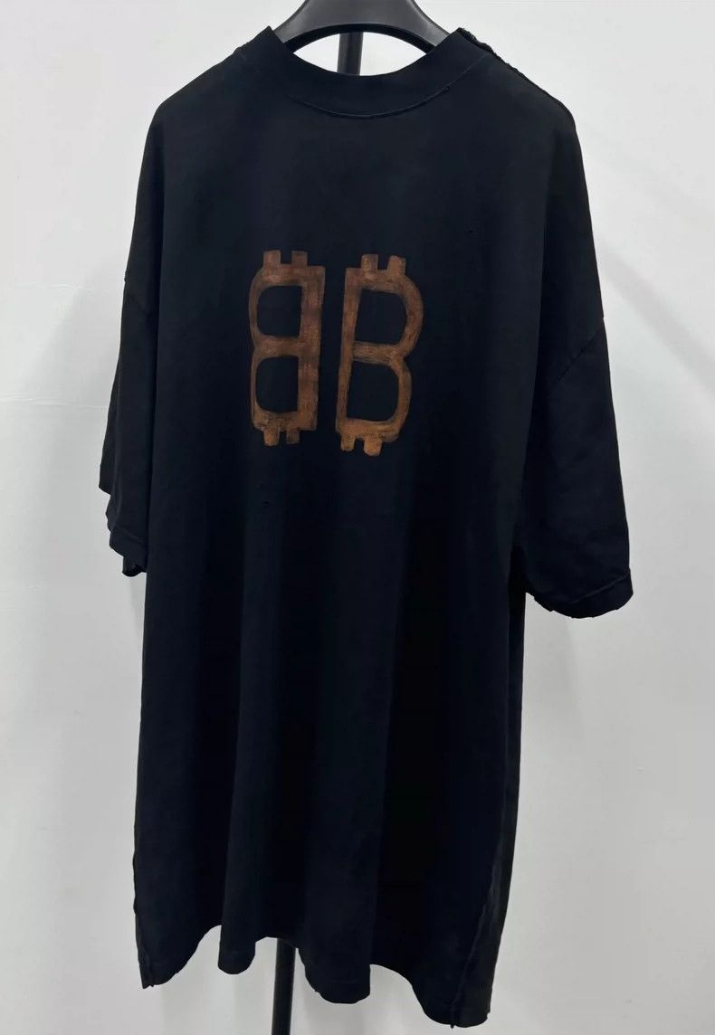 Balenciaga Balenciaga FW24 Logo Printed Old Crew Neck Short Sleeve 250 Size US XL / EU 56 / 4 - 2 Thumbnail