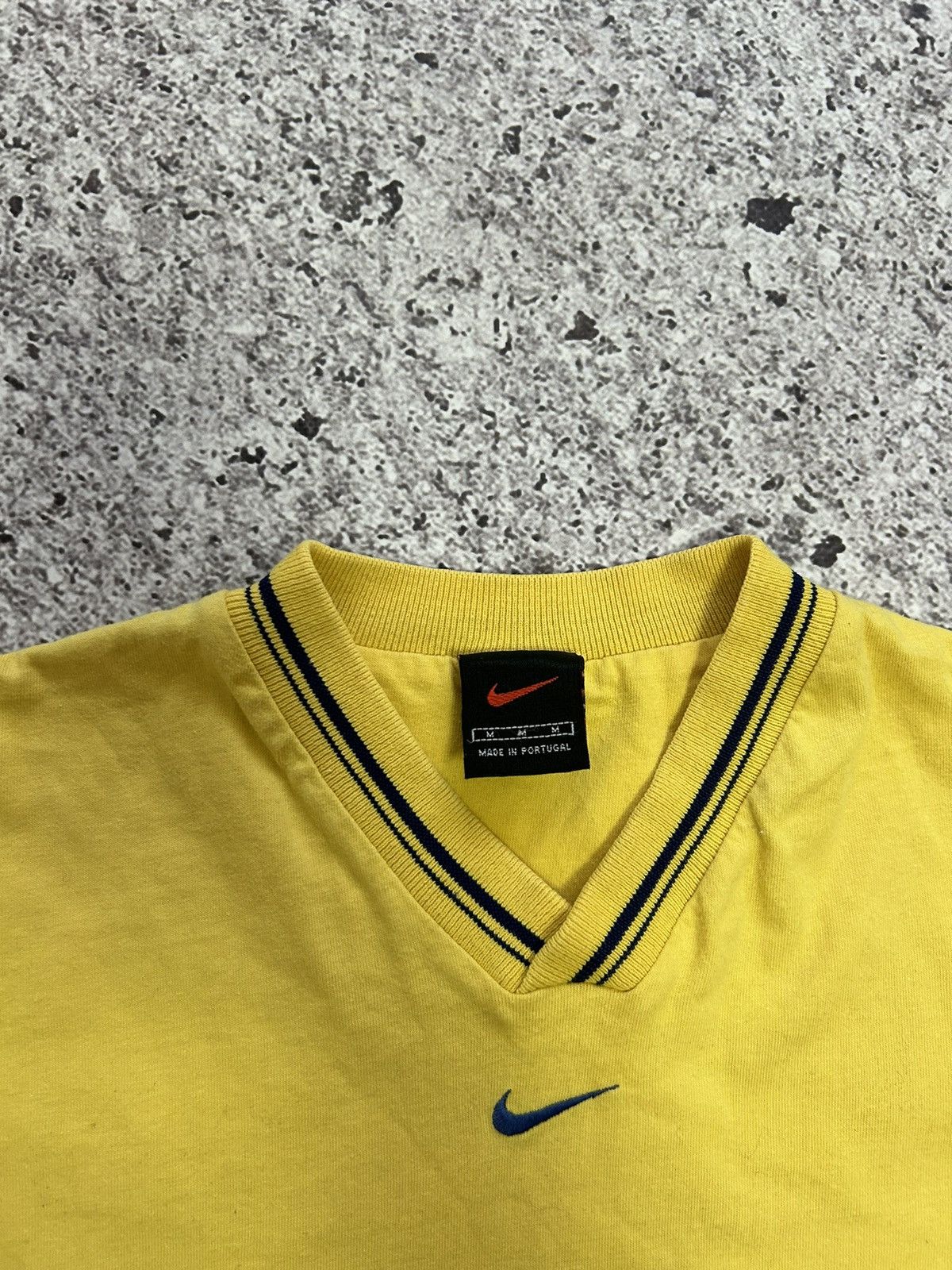 Nike × Vintage Vintage 90s Nike Center Logo T-shirt Made In USA Hype Y2K Size US M / EU 48-50 / 2 - 6 Thumbnail