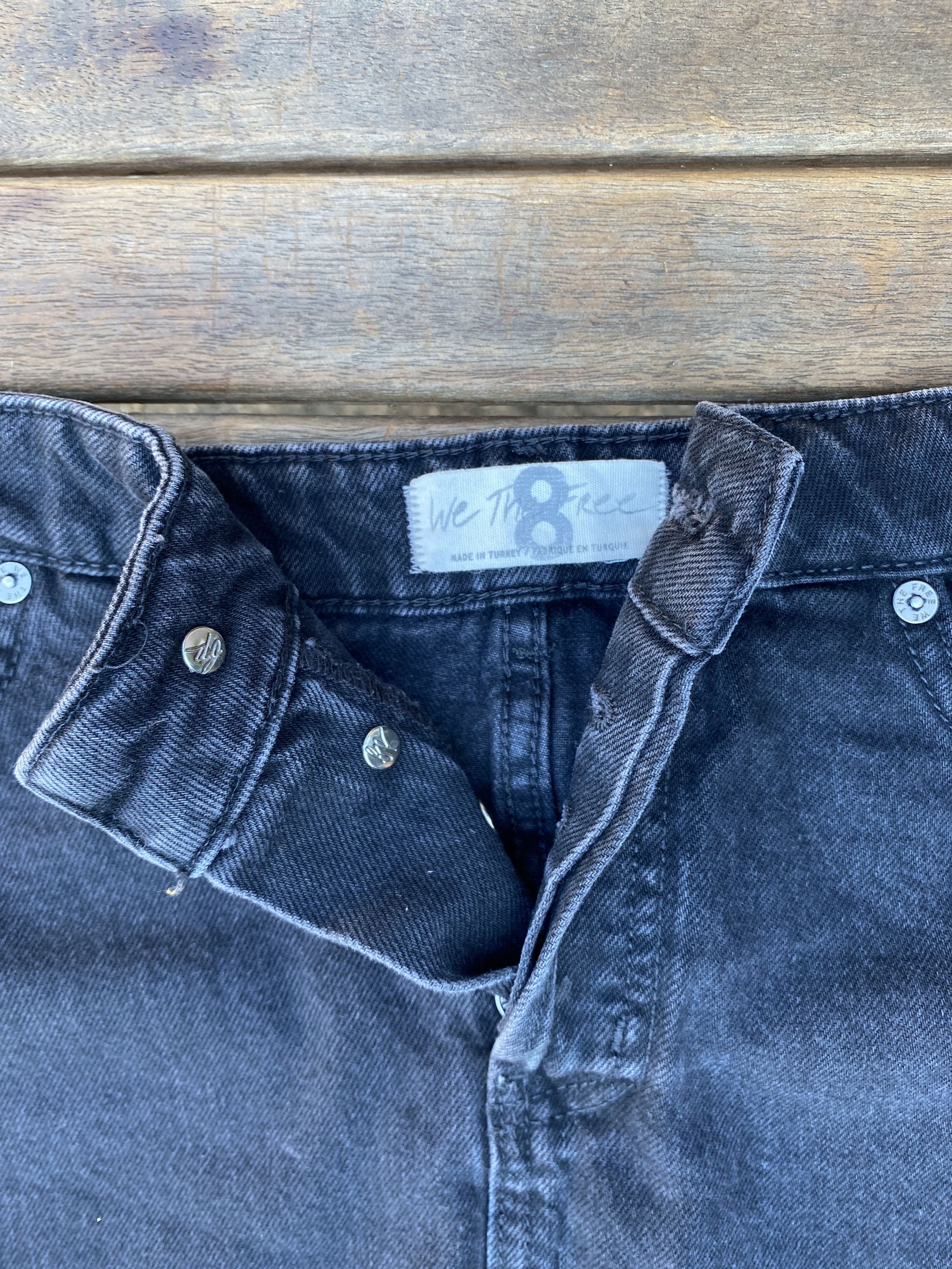 Free People Black Denim Raw Hem Mini Skirt w/Button Fly & ShirtTail Hem Size 30" / US 8 / IT 44 - 5 Thumbnail