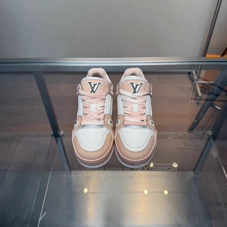Louis Vuitton Louis Vuitton Trainer's new lychee peel white powder shoes Size US 4.5 / IT 34.5 - 2 Thumbnail