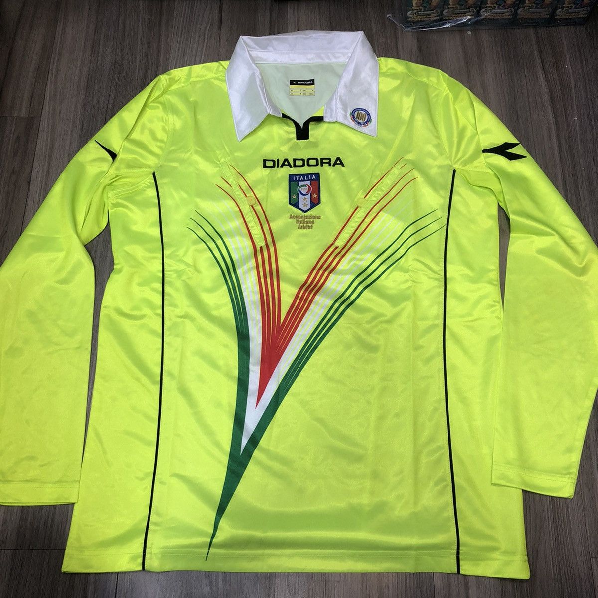 Diadora Italy Serie A 2011 referee jersey Size US M / EU 48-50 / 2 - 1 Thumbnail