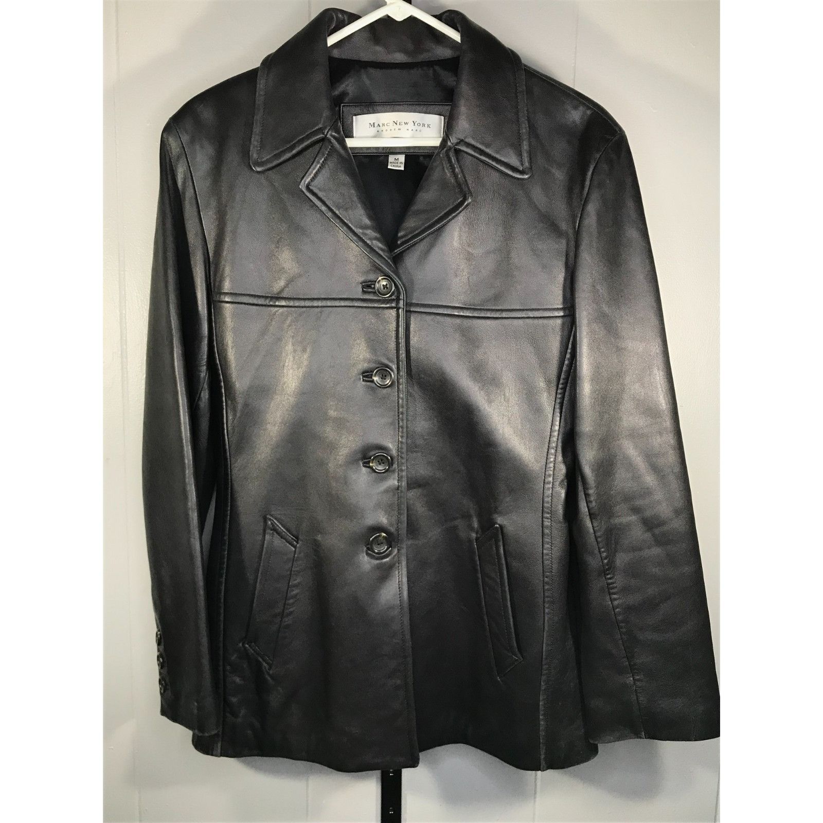 Andrew Marc Soft Marc New York Andrew Women MD button Black Leather Jack Size M / US 6-8 / IT 42-44 - 1 Thumbnail