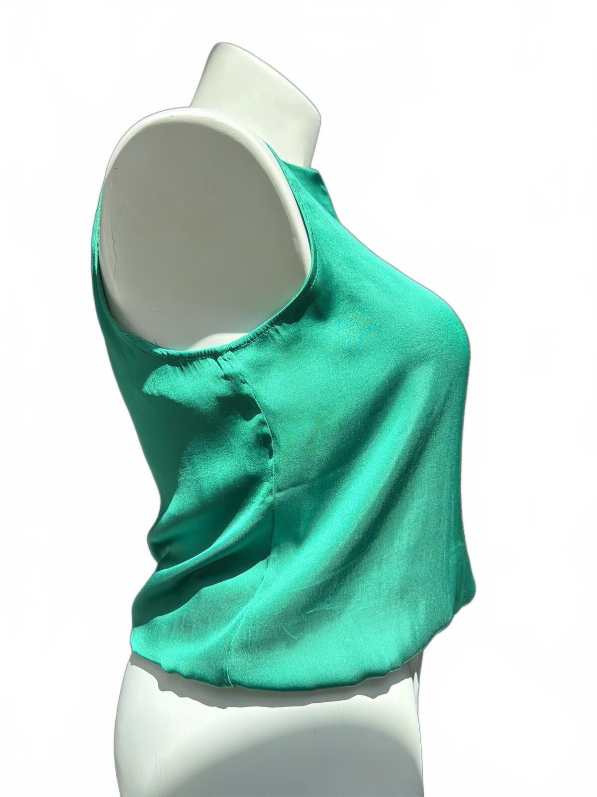 Other Sincerely Jules Emerald Green Satin Sleeveless Blouse Size L Size ONE SIZE - 3 Thumbnail