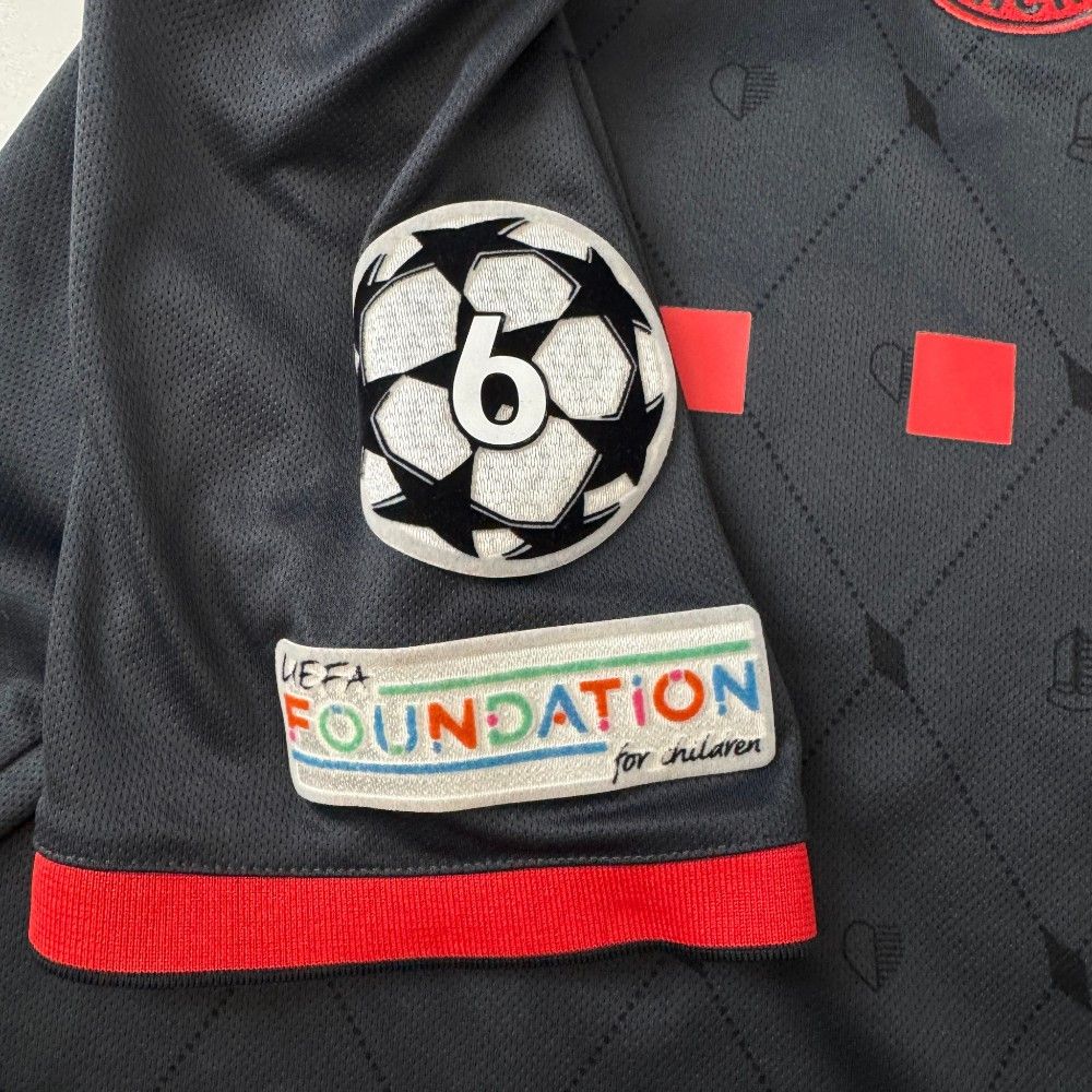 Adidas Bayern Munich 2022-23 Third Shirt Mane #17 Size US M / EU 48-50 / 2 - 7 Thumbnail