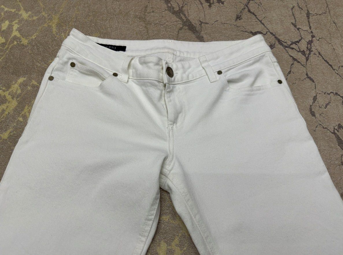 Gucci Luxury Gucci Denim Short Pants Bermudas Size 44 IT 31 32 in Size US 28 / EU 44 - 16 Thumbnail