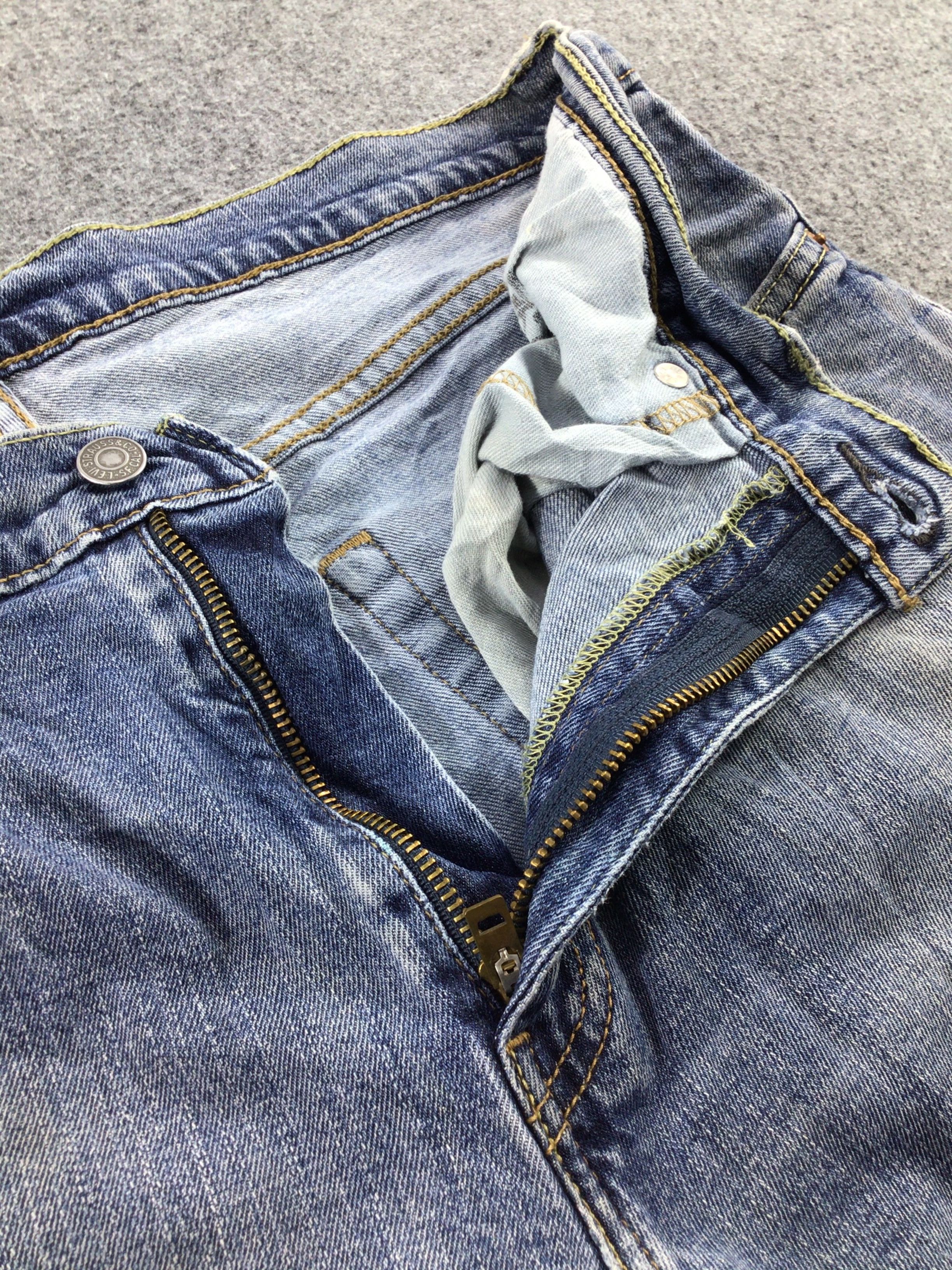 Levi's Vintage Levis 559 Jeans-JM571 Size US 35 - 7 Thumbnail