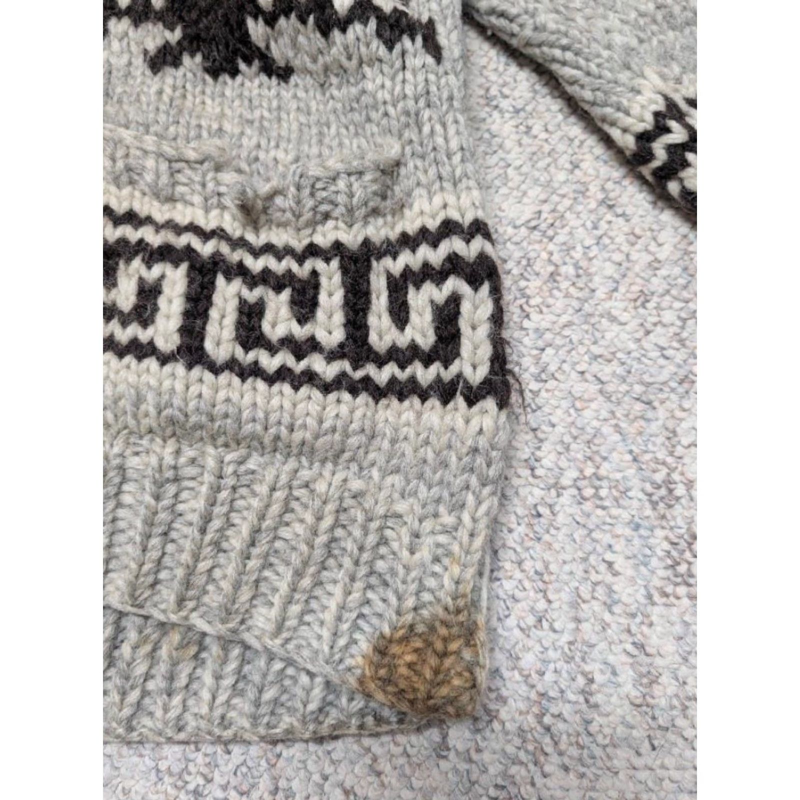 Vintage VINTAGE Kanata Cardigan Sweater S Mens Gray/Brown Wool Kangaroo Full Zip Stay warm 90s Eagle Thunderbird? Size US S / EU 44-46 / 1 - 6 Thumbnail