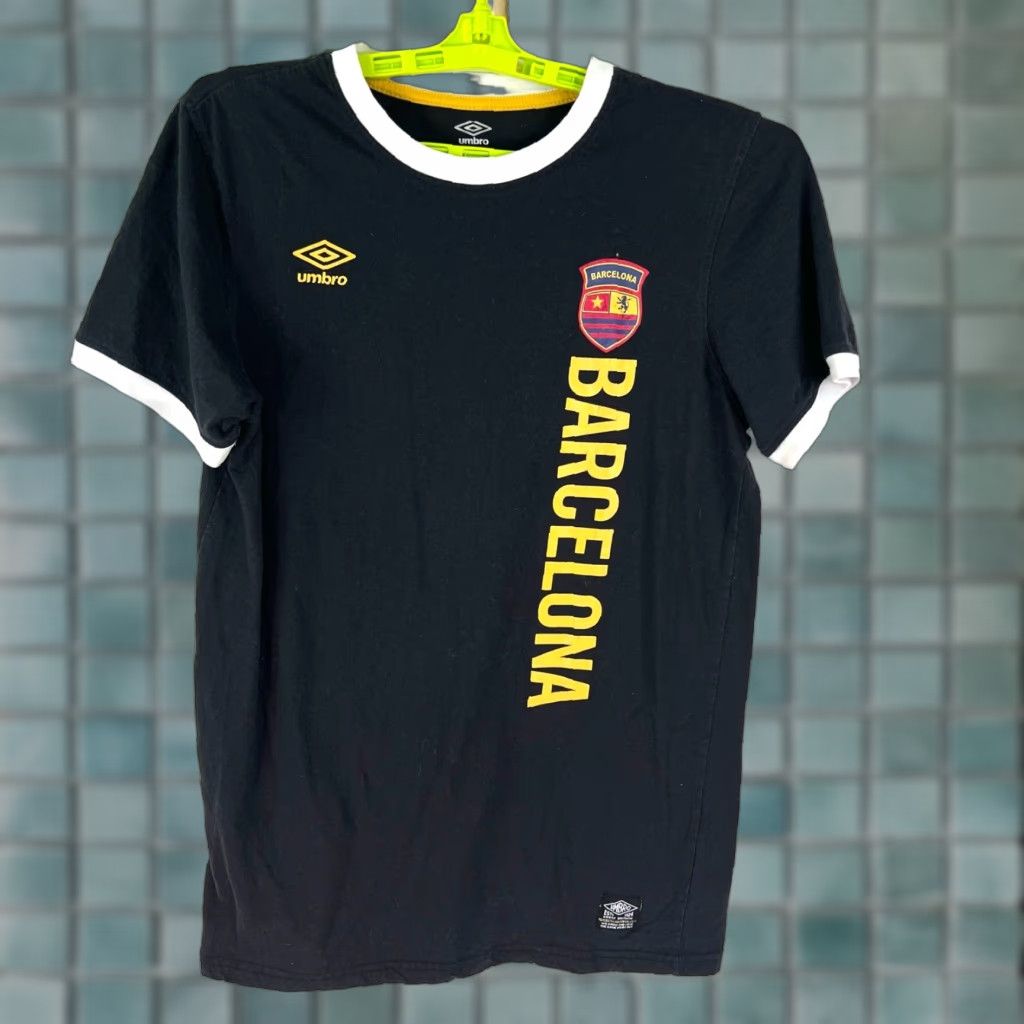 Umbro Umbro Black Barcelona Crew Neck Cotton Blend Tee T Shirt Men's S Size US S / EU 44-46 / 1 - 1 Thumbnail