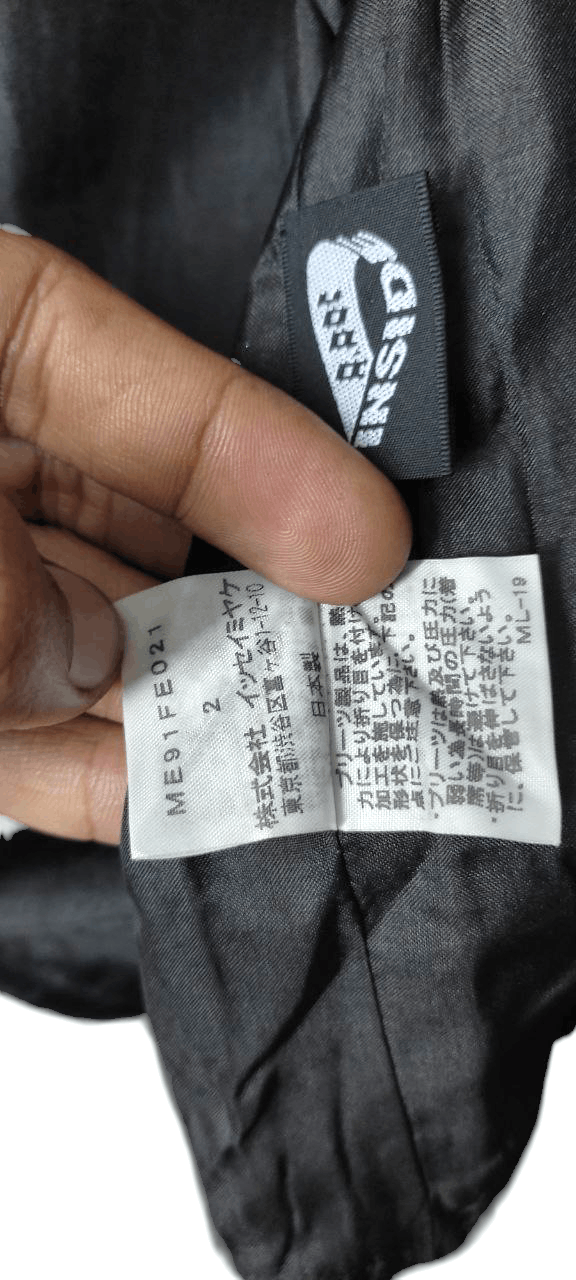 Issey Miyake ISSEY MIYAKE DOUBLE POCKET SLEVELESS DESIGNER JACKET Size US M / EU 48-50 / 2 - 10 Thumbnail