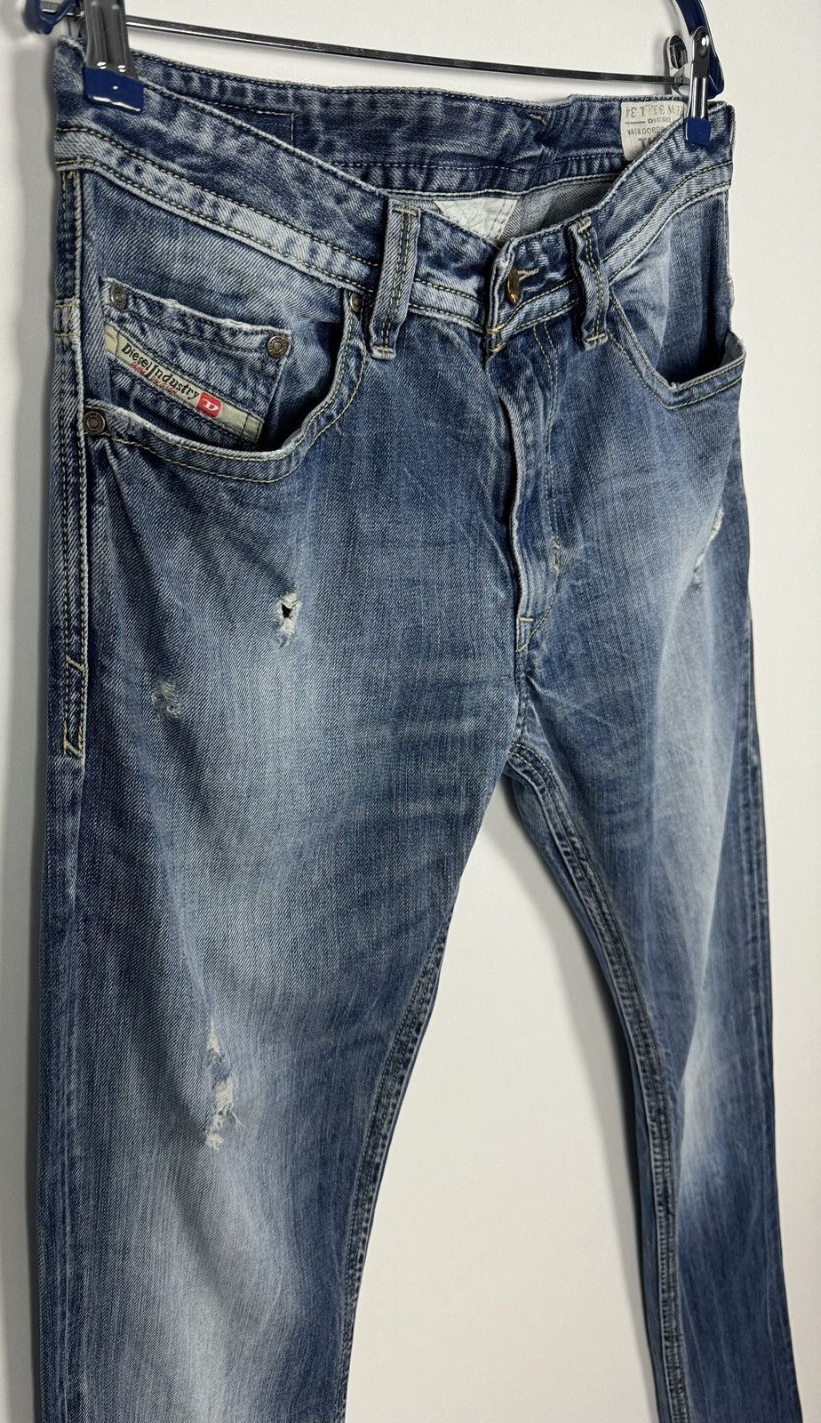Diesel Crazy Vintage Y2K Diesel Thavar Skinny Destroyed Denim Jeans Size US 31 - 8 Thumbnail