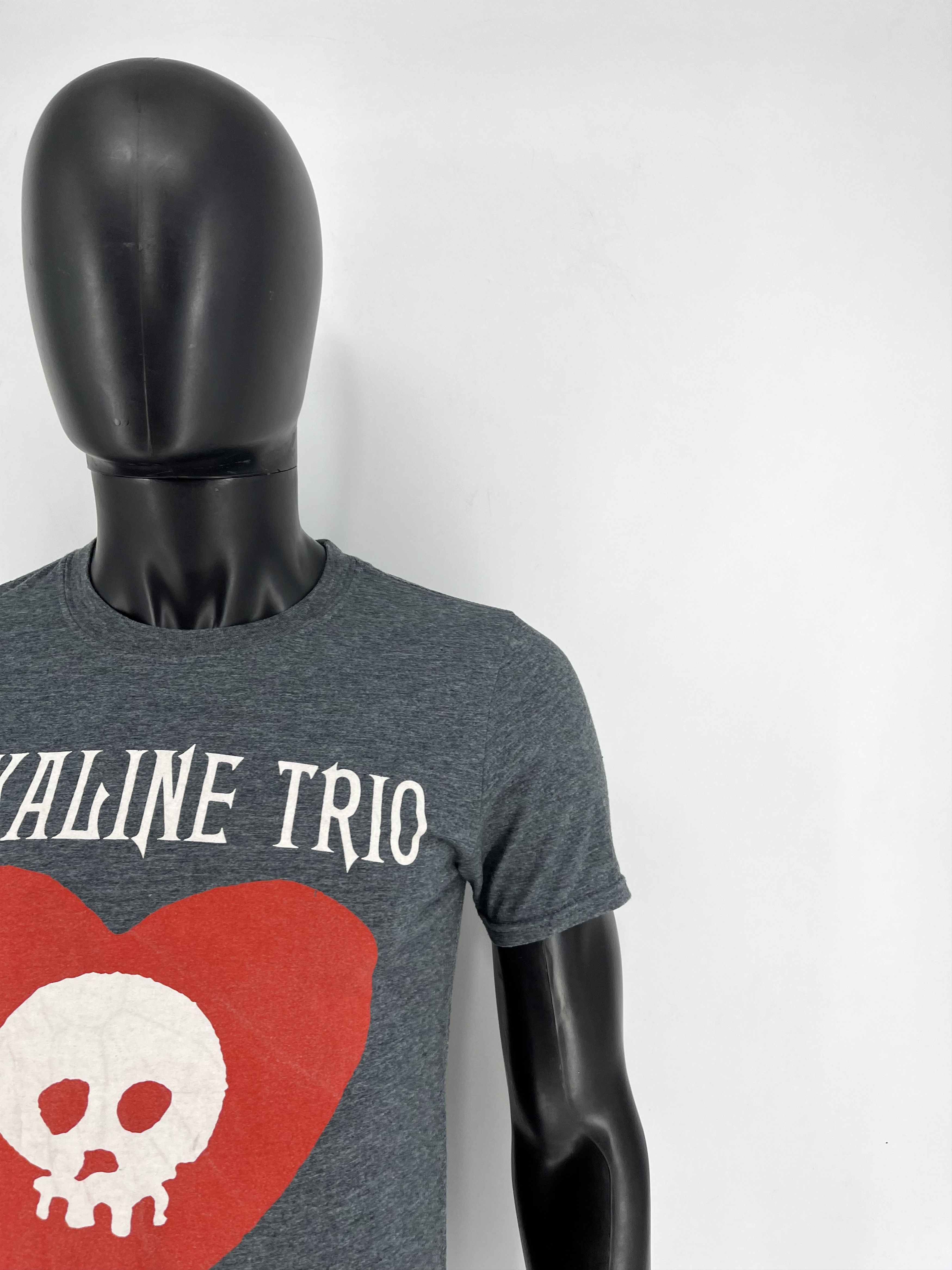 Band Tees × Vintage Vintage Alkaline Trio Classic Heartskull Tee Punk Rock Band Size US S / EU 44-46 / 1 - 7 Thumbnail