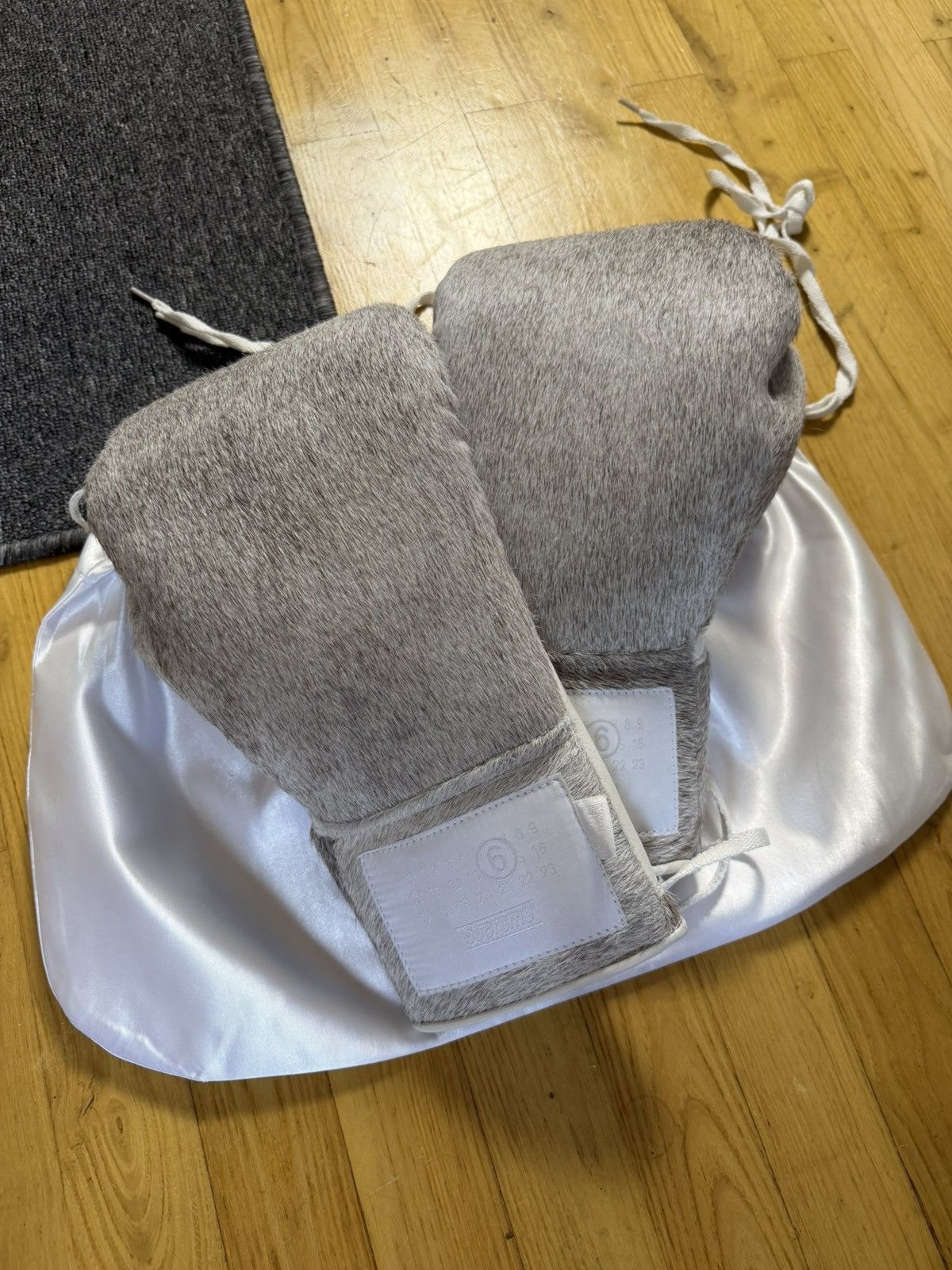 Maison Margiela × Supreme Boxing gloves Size ONE SIZE - 2 Thumbnail