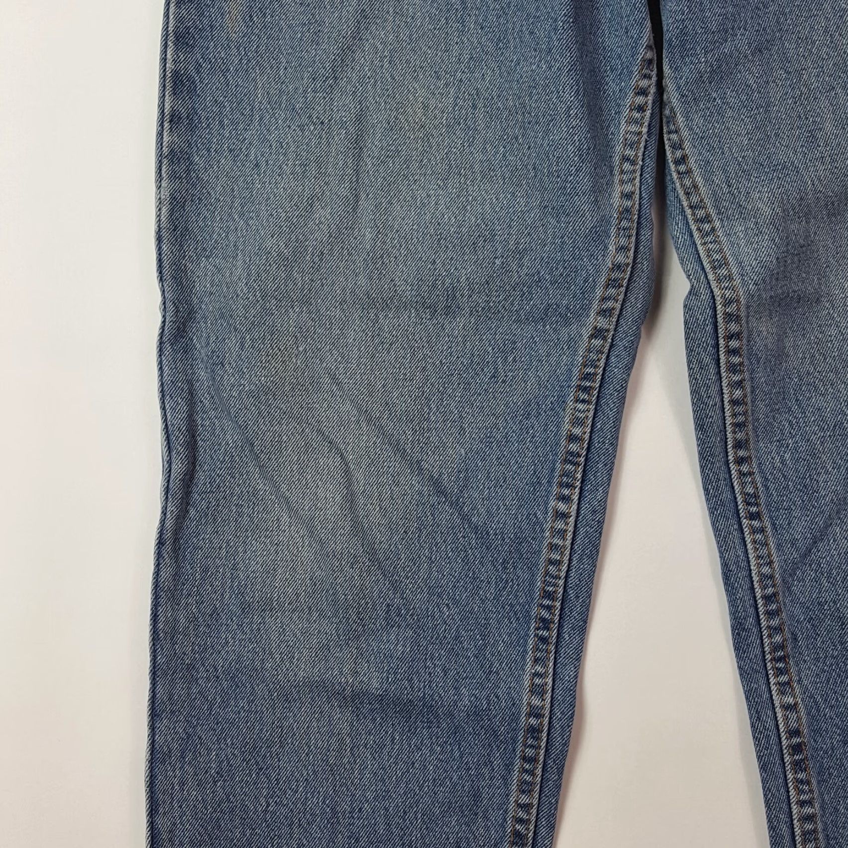 Levi's VINTAGE Levi's Orange Tabs Women's Jeans Denim Stonewash Faded 90s Relaxed Tapered Size 12 Blue Size 34" / US 12 / IT 48 - 3 Thumbnail