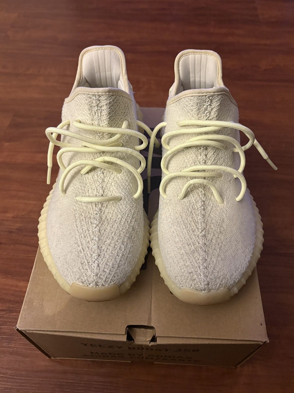 Yeezy Yeezy 350 v2 Butter Size 10.5 Size US 10.5 / EU 43-44 - 3 Thumbnail