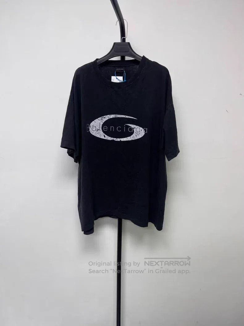 Balenciaga Balenciaga Badge Loose Fit Round Neck Short Sleeve T-Shirt Size US L / EU 52-54 / 3 - 1 Thumbnail