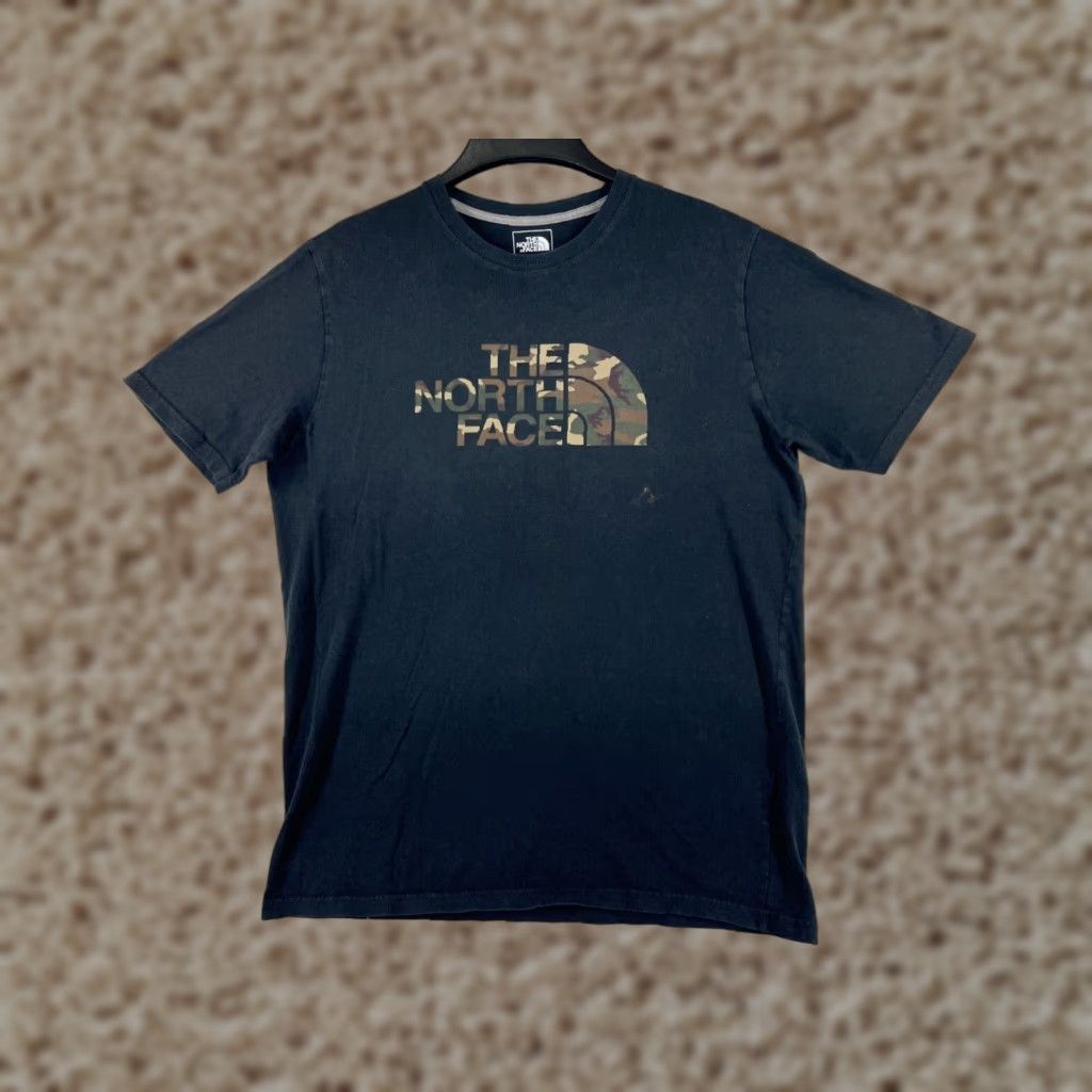 The North Face The North Face Men's Shirt Medium Black Camouflage Short Sleeve Crew Neck Cotton Size US M / EU 48-50 / 2 - 1 Thumbnail