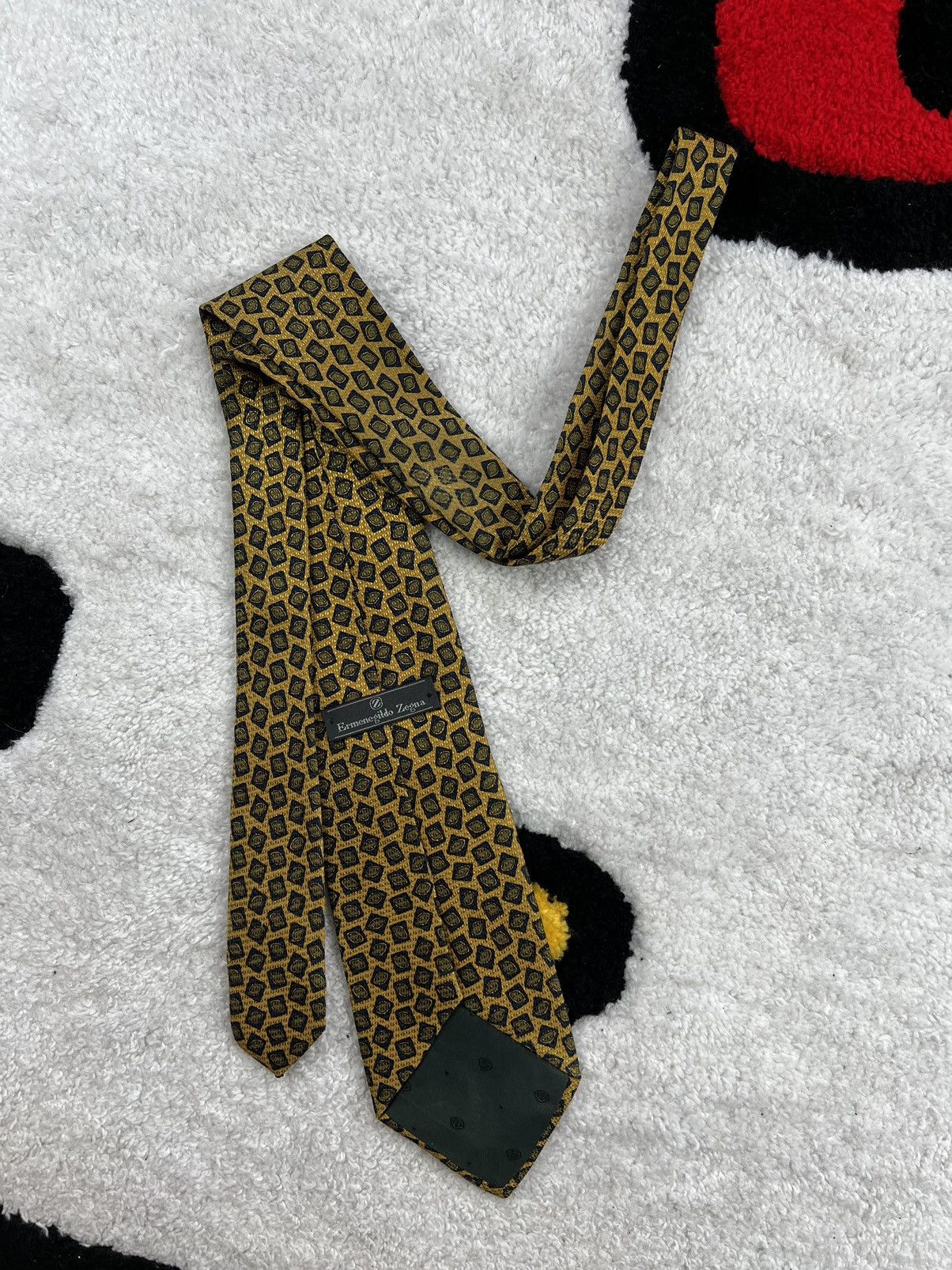 Ermenegildo Zegna Vintage Ermenegildo Zegna Silk Geometric Gold Luxury Tie Size ONE SIZE - 4 Thumbnail