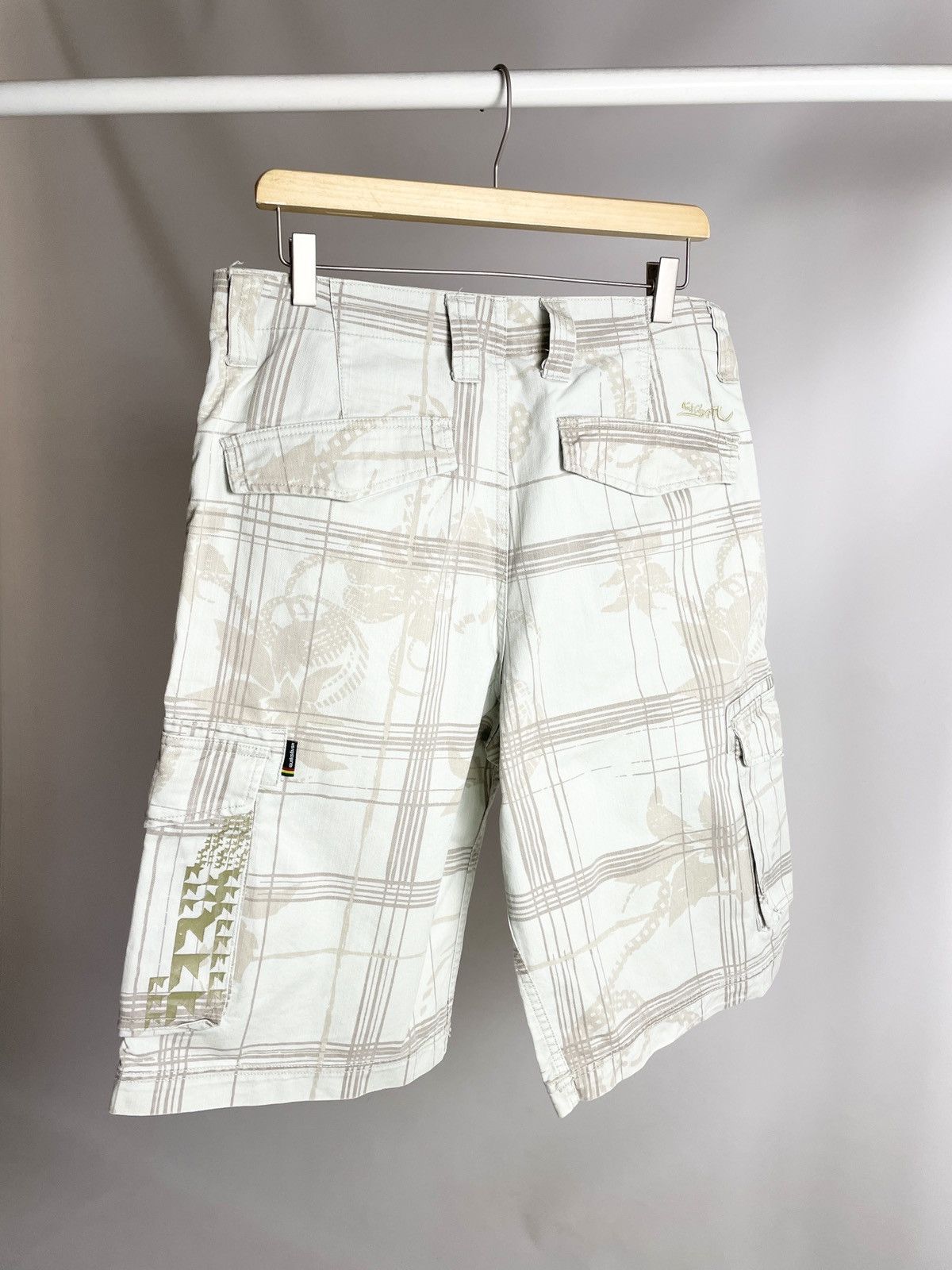 Other VINTAGE 👽 Quiksilver Flower Printed Cargo surfing Shorts Size US 30 / EU 46 - 9 Thumbnail