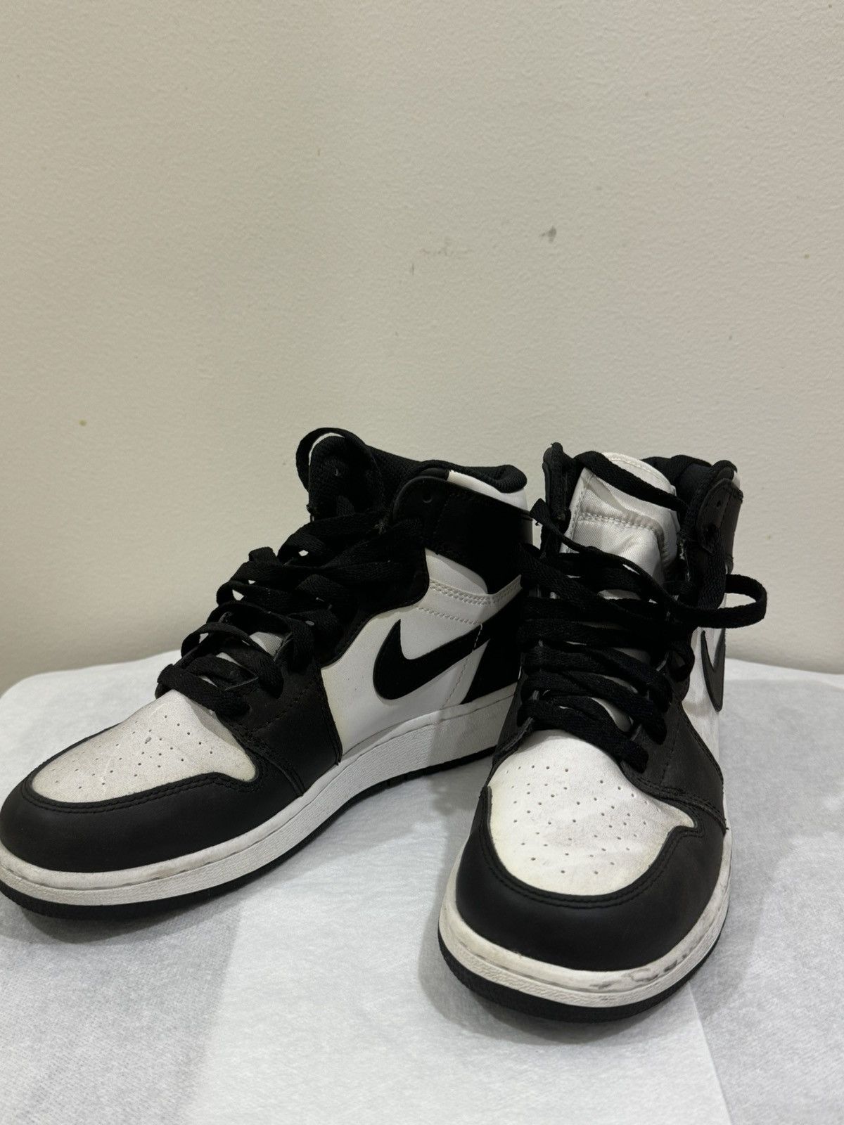 Jordan Brand × Nike Nike Air Jordan 1 High OG Black White Size US 8 / IT 38 - 1 Thumbnail