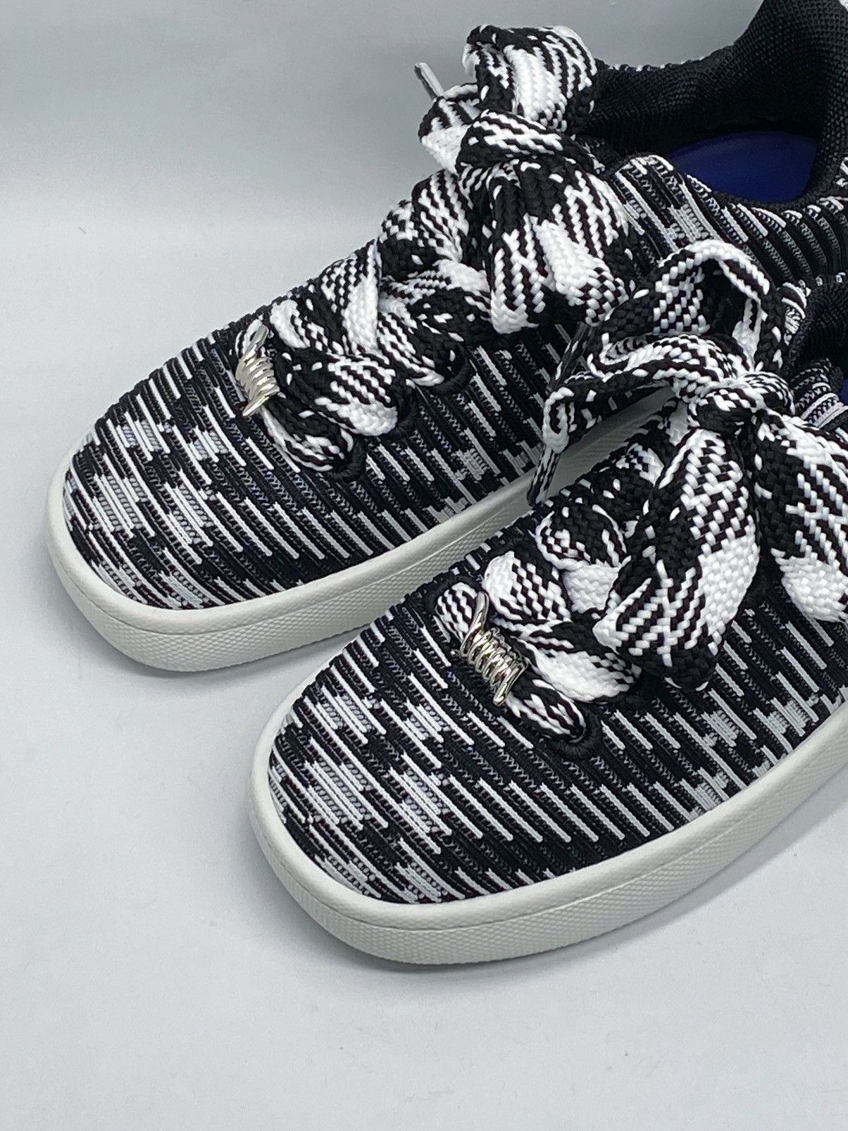 Burberry Burberry Black & White Check Knit Box Sneakers size 37 Size US 7 / IT 37 - 5 Thumbnail