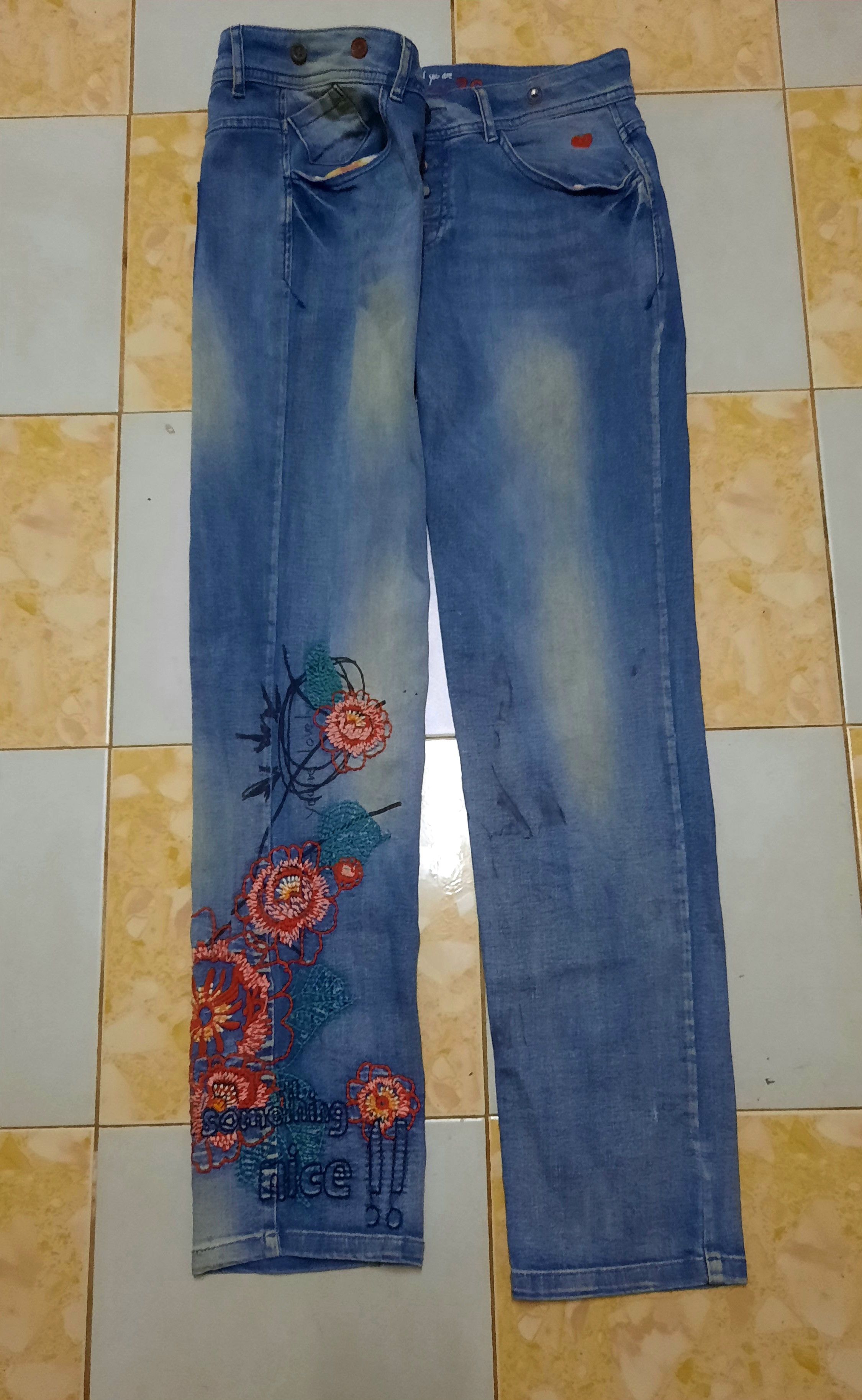 Desigual Desigual embroidery pattern jeans Size 36" / US 14 / IT 50 - 1 Thumbnail