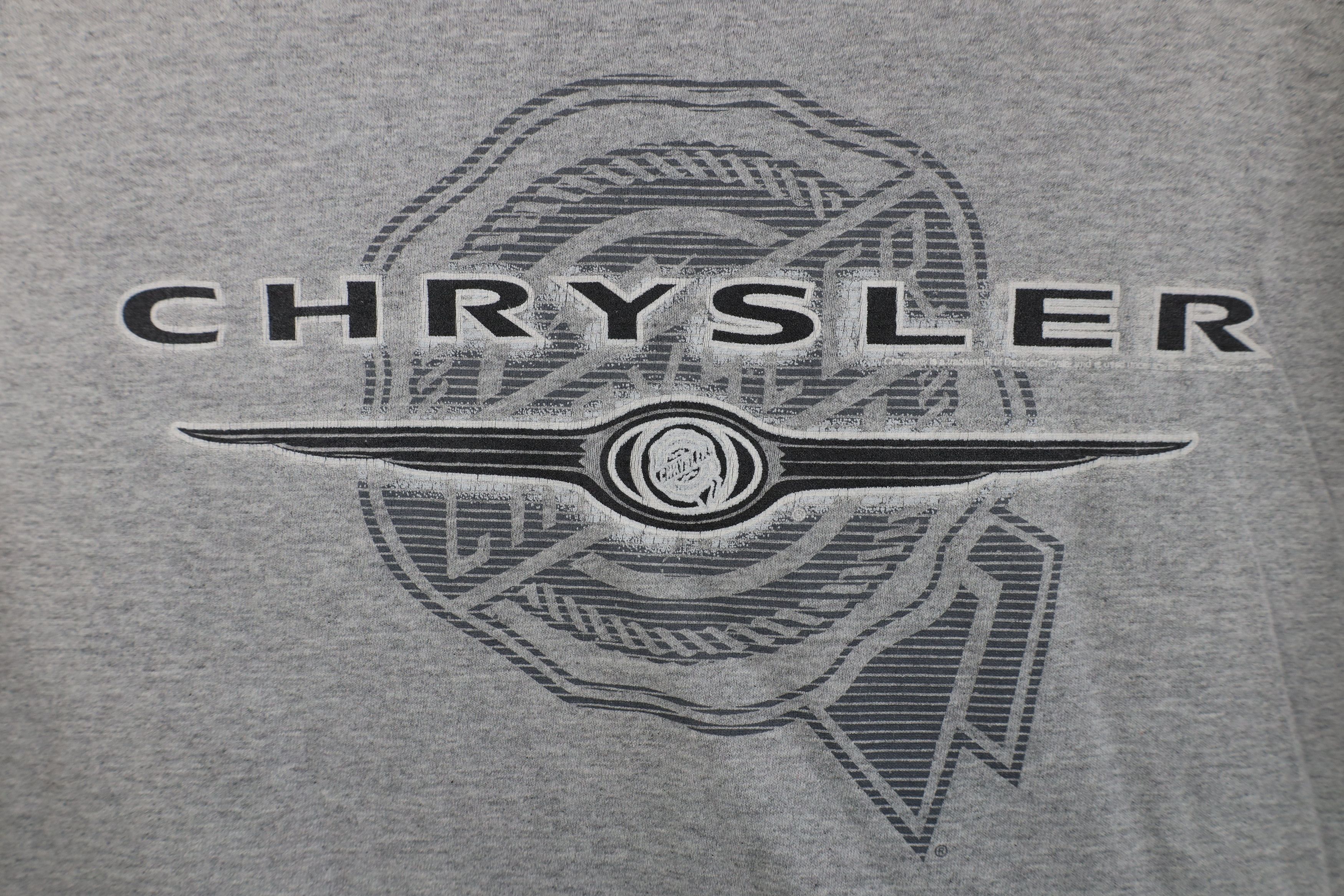 Vintage Vintage Y2K 2004 Daimler Chrysler Motors Car T-Shirt Gray Size US XL / EU 56 / 4 - 4 Thumbnail