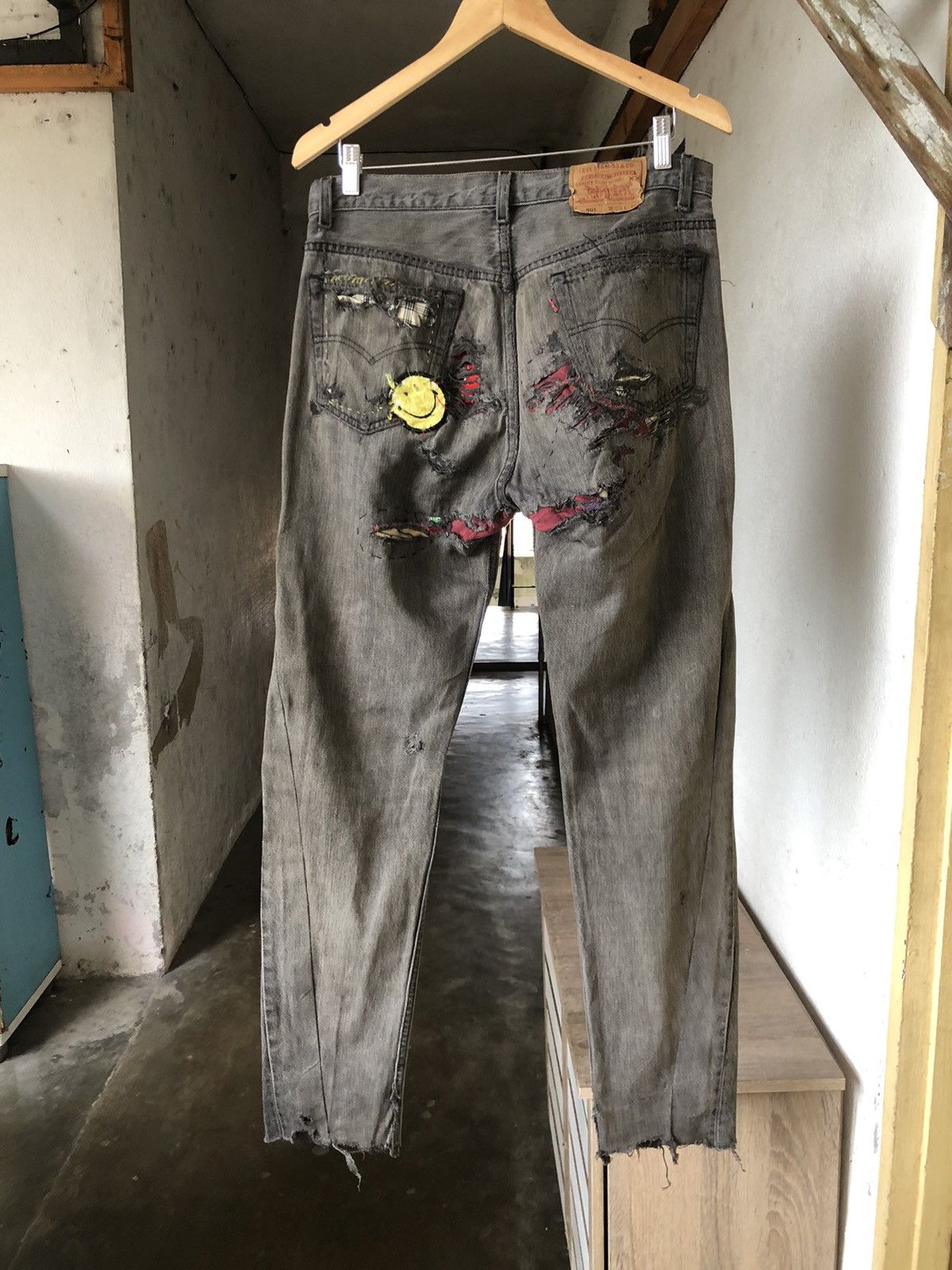 Levi's Rare❗️Vintage 90s Levis 501 Distressed Multi Patches Jeans Size US 32 / EU 48 - 11 Thumbnail