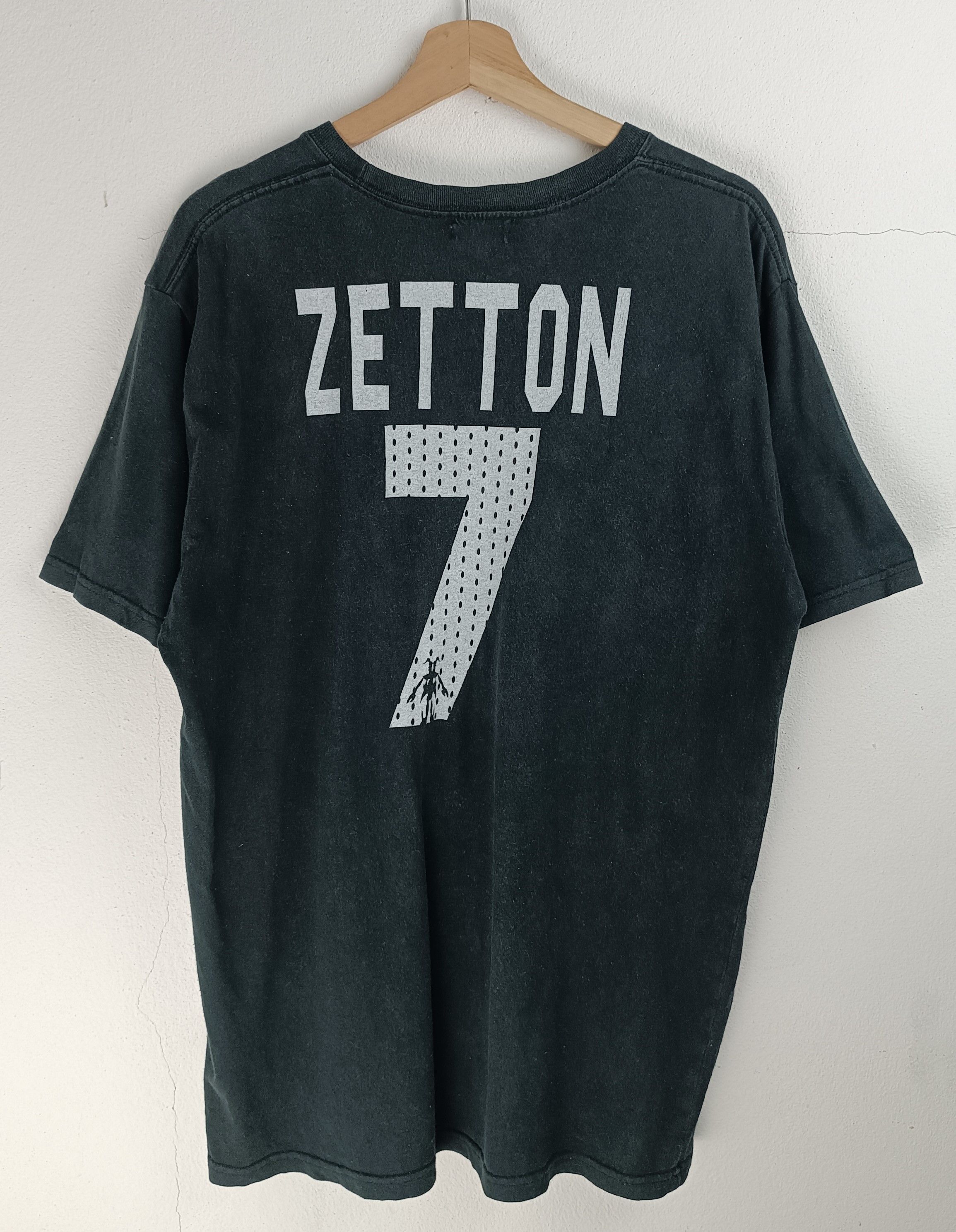 Vintage THRASH FADED VINTAGE 2000s ZETTON EP.39 FAREWELL ULTRAMAN Size US L / EU 52-54 / 3 - 4 Thumbnail