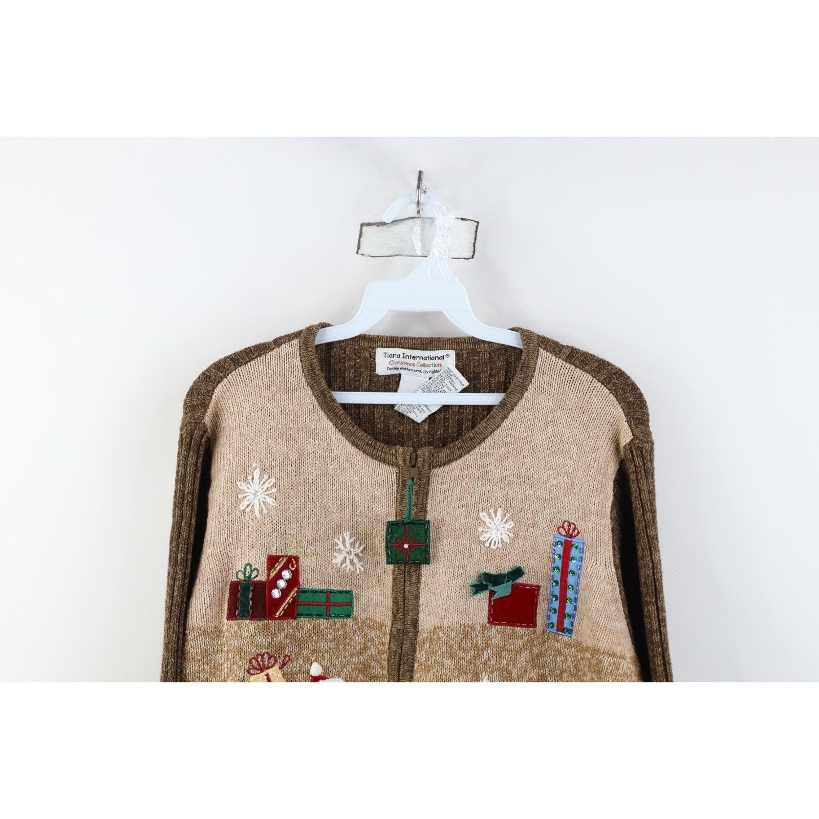 Vintage Vintage 90s Christmas Santa Snowflake Knit Cardigan Sweater Size L / US 10 / IT 46 - 2 Thumbnail
