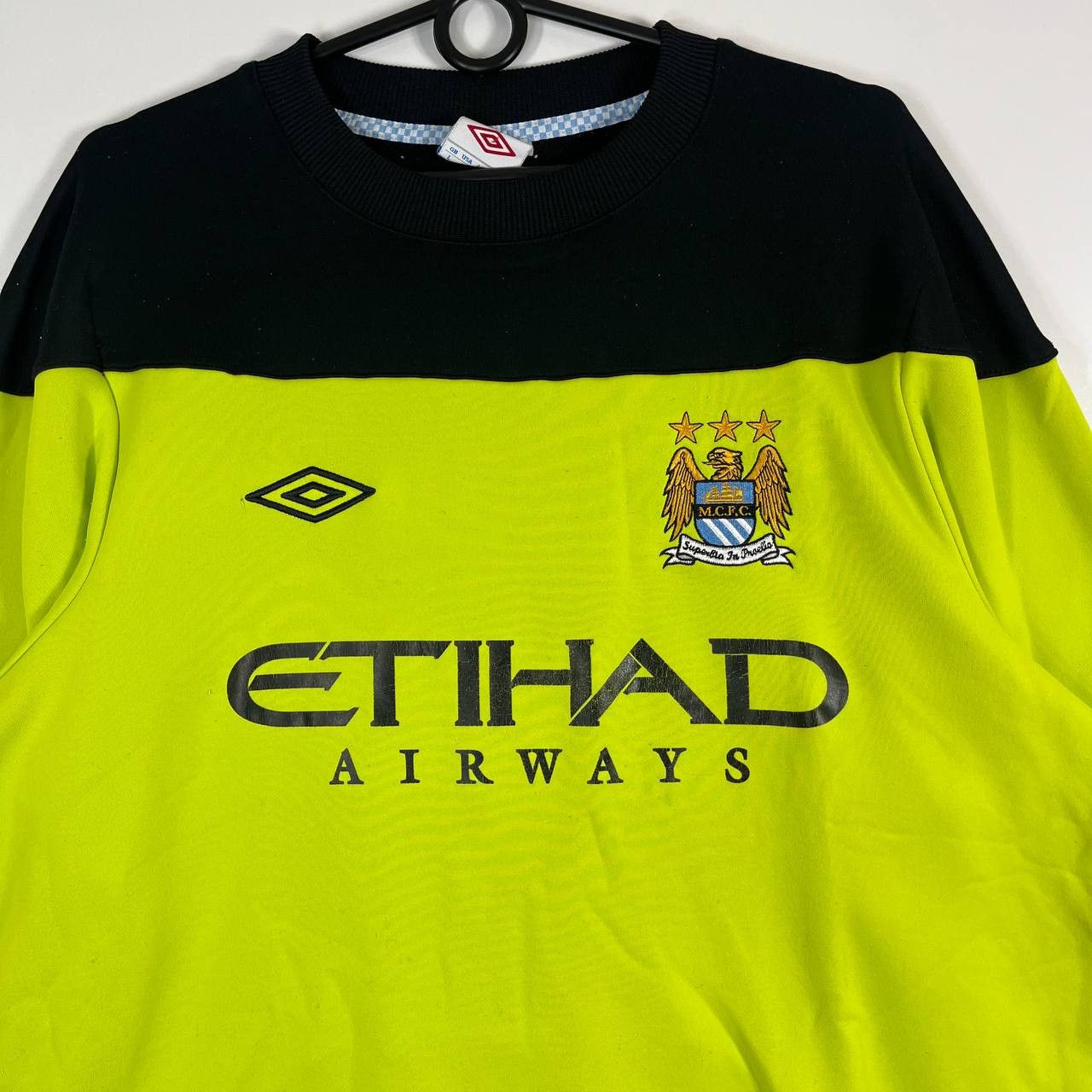 Umbro Umbro Manchester City Etihad Sweatshirt Vintage Size L Size US L / EU 52-54 / 3 - 2 Thumbnail