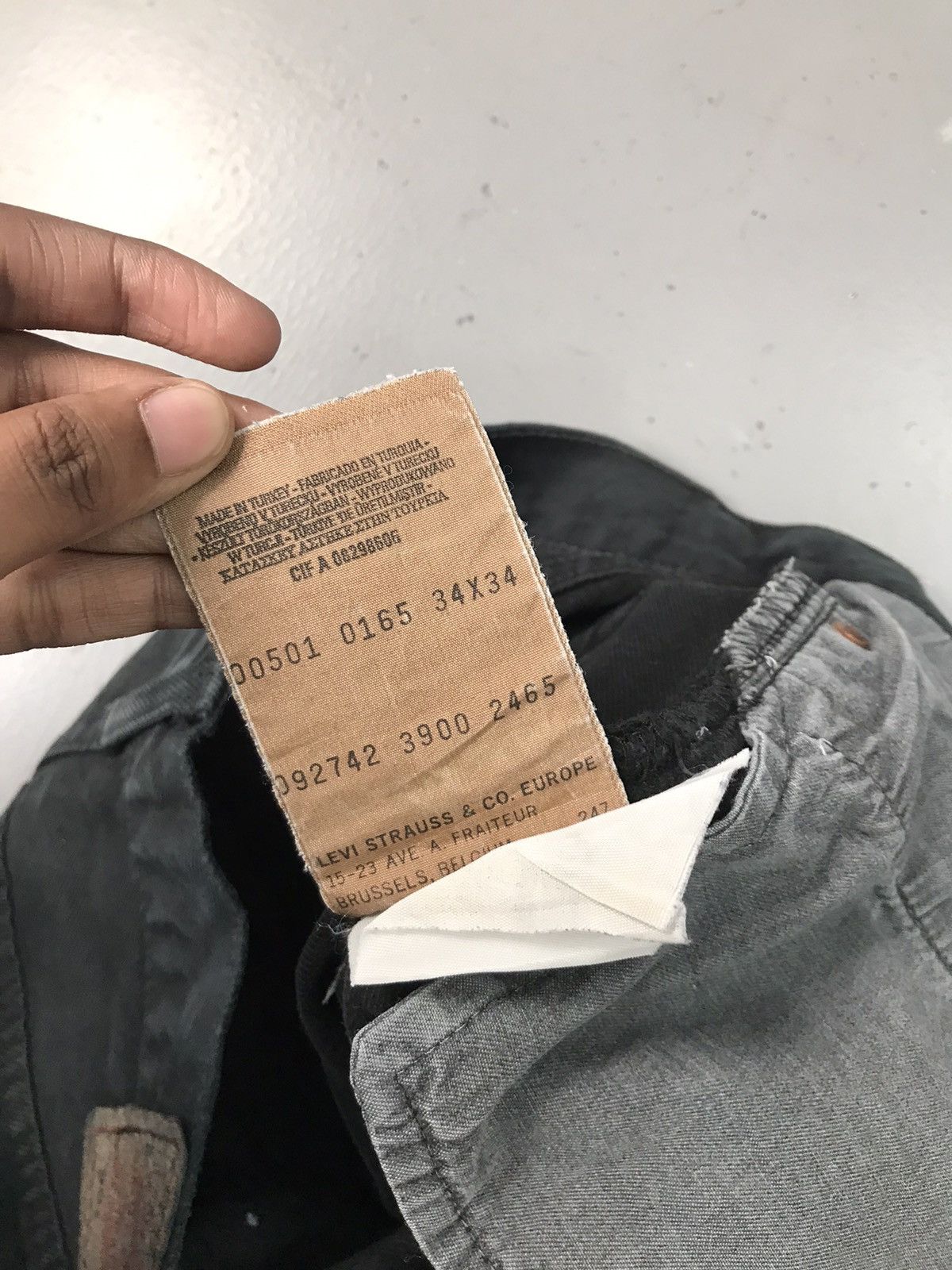 Levi's Vintage Levi’s Strauss & co 501 paper tag straight denim Size US 34 / EU 50 - 9 Thumbnail