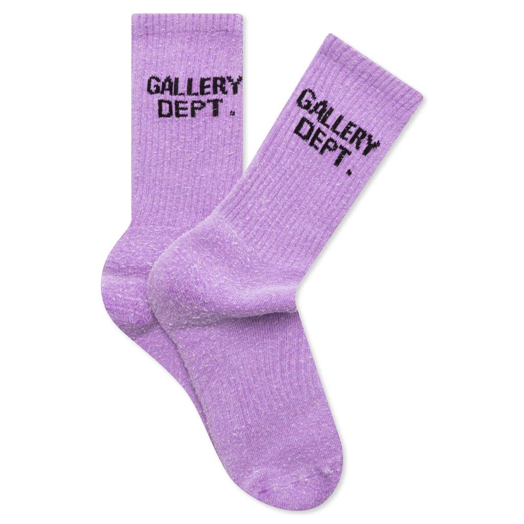 o1mle0725 Size: OS / Clean Socks in Flo Purple
