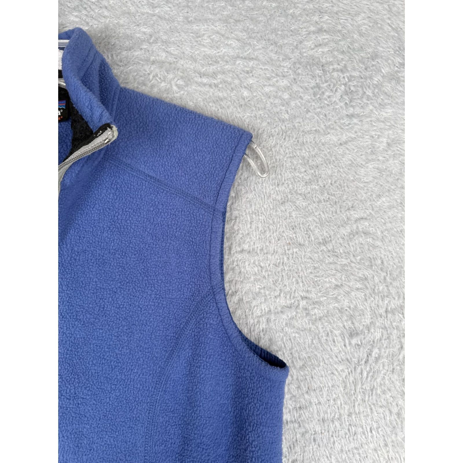 Patagonia VINTAGE Patagonia Vest Womens Small Purple Synchilla Polyester Fleece Full Zip Size S / US 4 / IT 40 - 2 Thumbnail