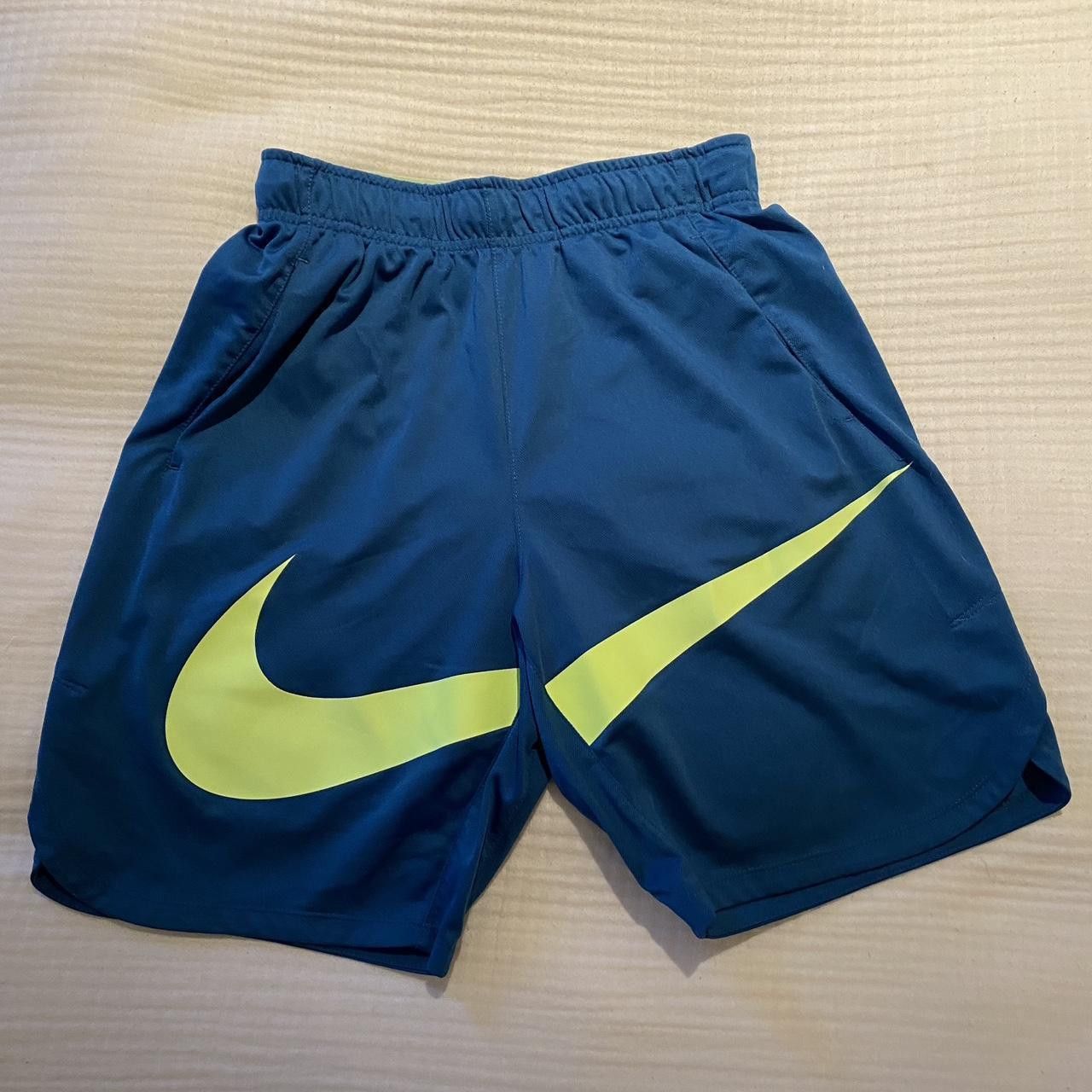 Nike Nike Basketball shorts Size US 28 / EU 44 - 1 Thumbnail