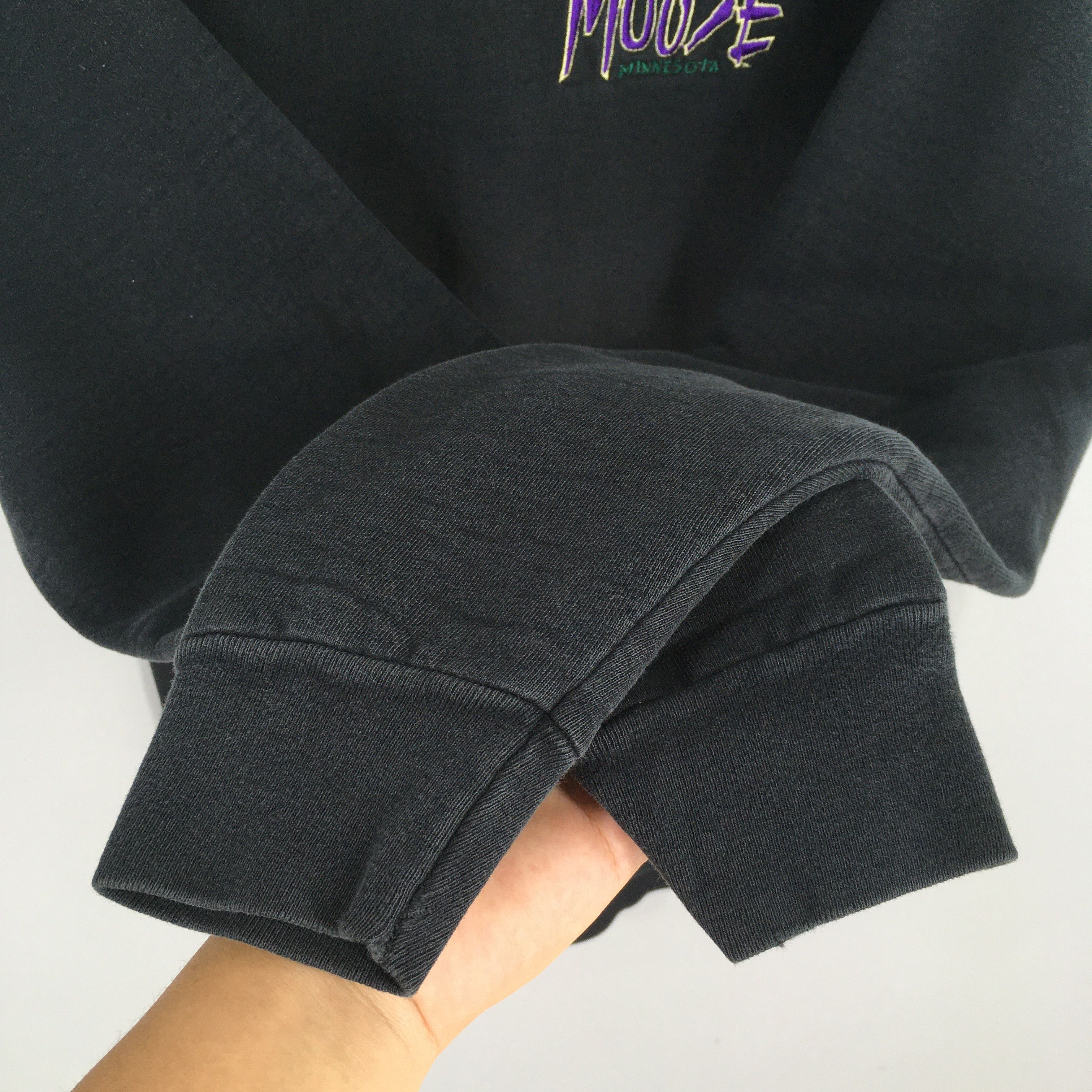 NHL Vintage 90s Minnesota Moose Hockey IHL Black Sweatshirt L Size US L / EU 52-54 / 3 - 4 Thumbnail
