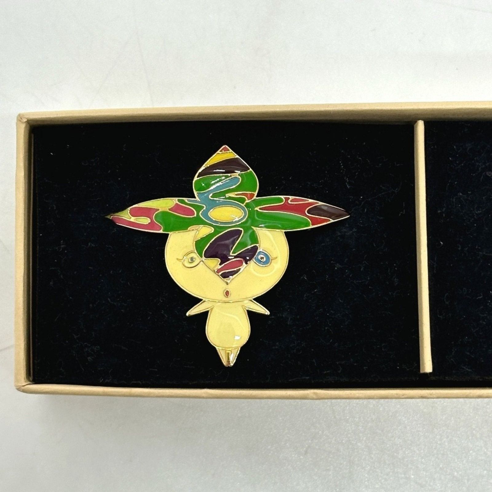 Louis Vuitton Other Metal Multi Brooches