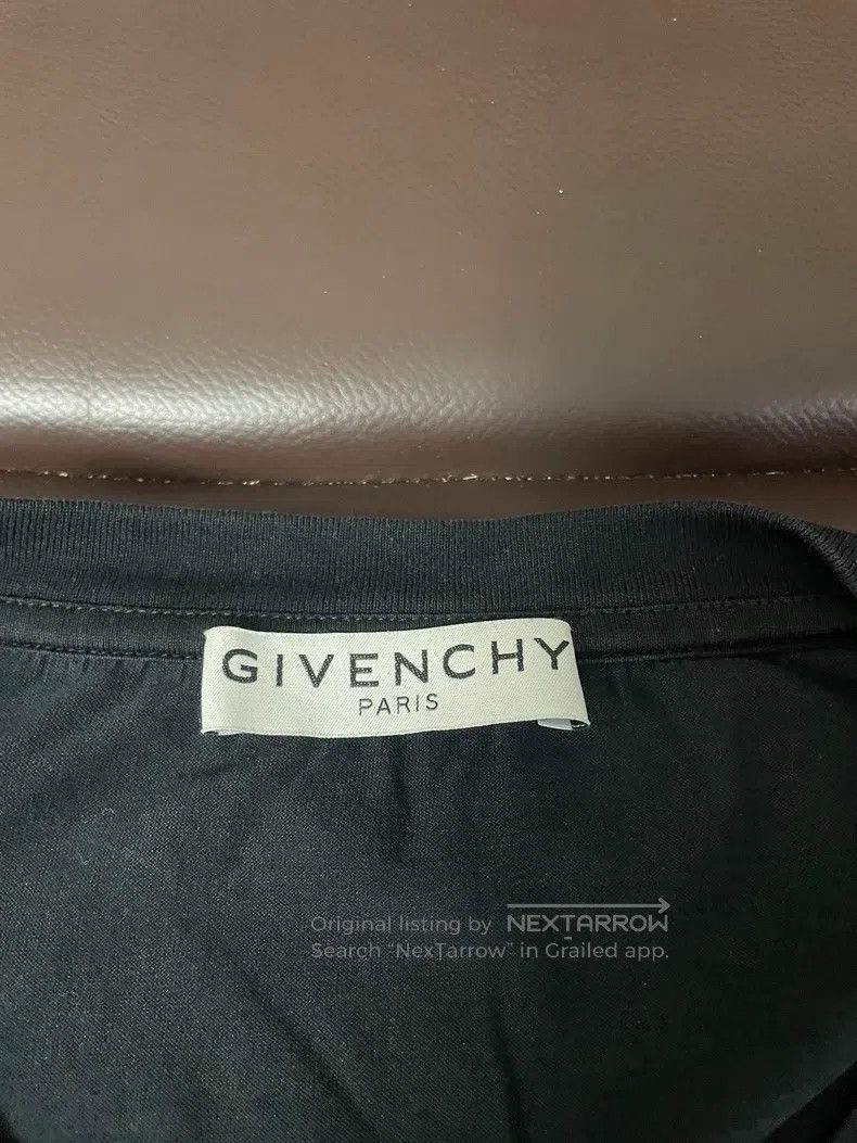 Givenchy Givenchy Short Sleeve T-Shirt, Low-Key Business Style Size US L / EU 52-54 / 3 - 4 Thumbnail
