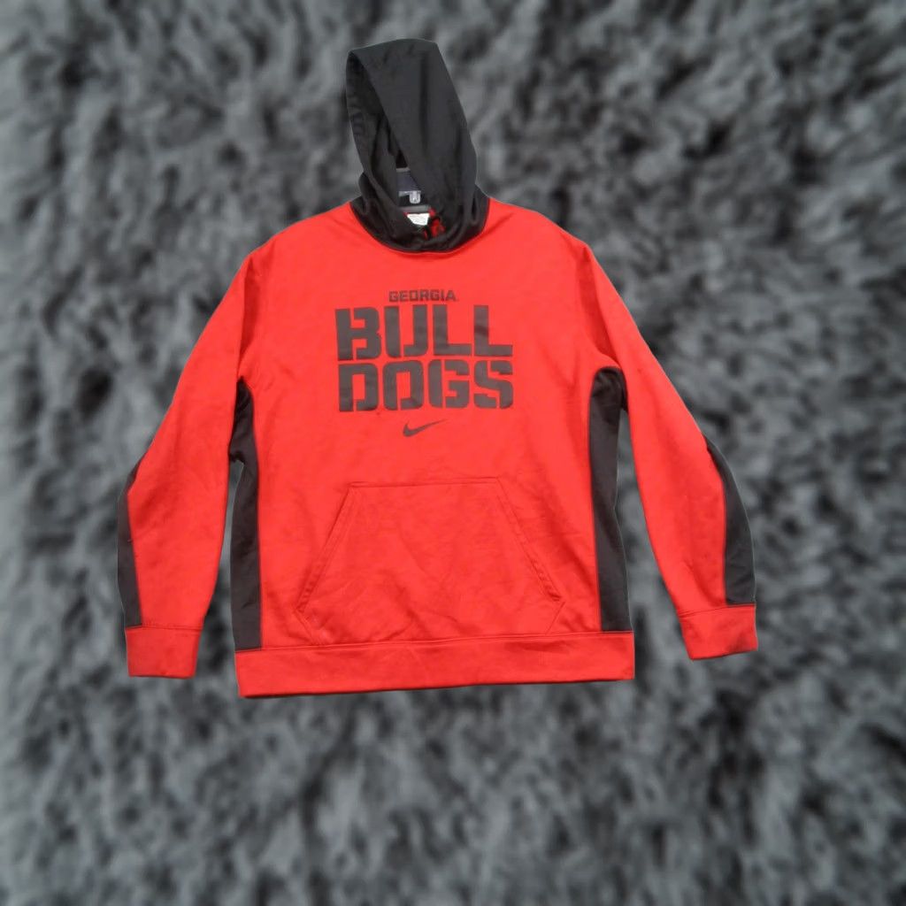 Nike Georgia Bulldogs Nike Therma-Fit Hoodie Mens XL Red Pullover NCAA Football Graphic Print Logo Gameday Varsity Comfort Size US XL / EU 56 / 4 - 1 Thumbnail